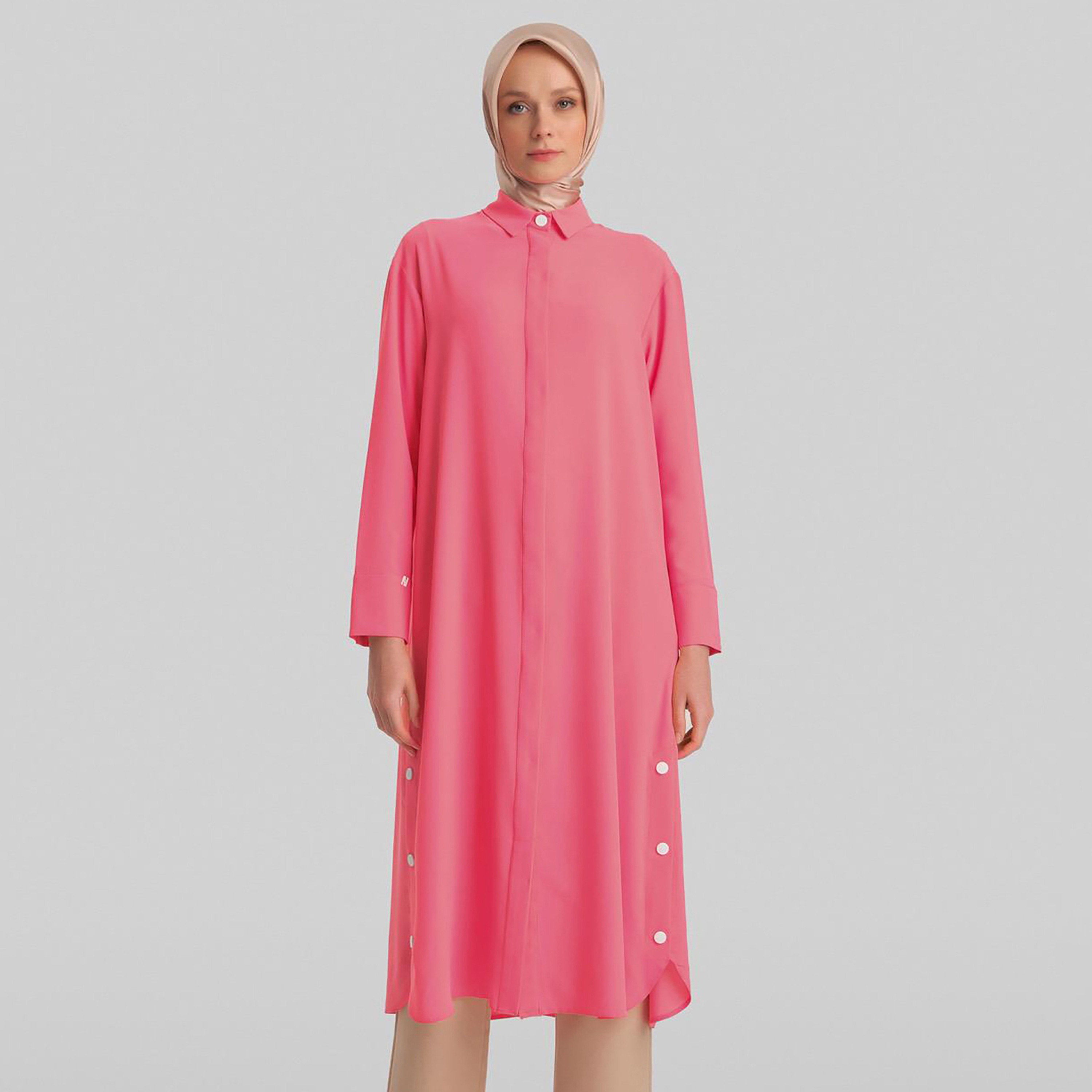 سترة أرميني بأزرار جانبية ومفصلة للنساء-women-clothing-shirtsandblouses-blouses-image-1