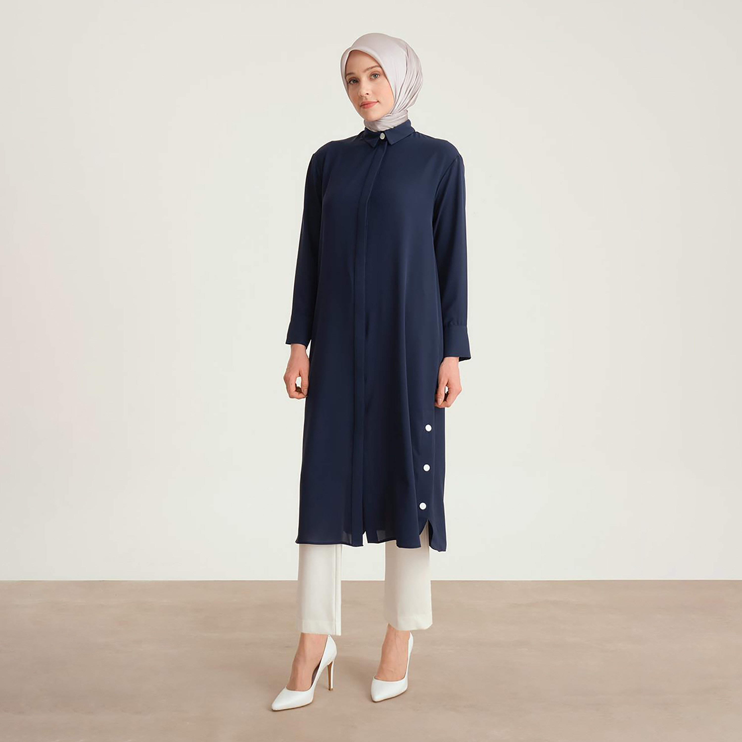 سترة أرميني بأزرار جانبية ومفصلة للنساء-women-clothing-shirtsandblouses-blouses-image-8