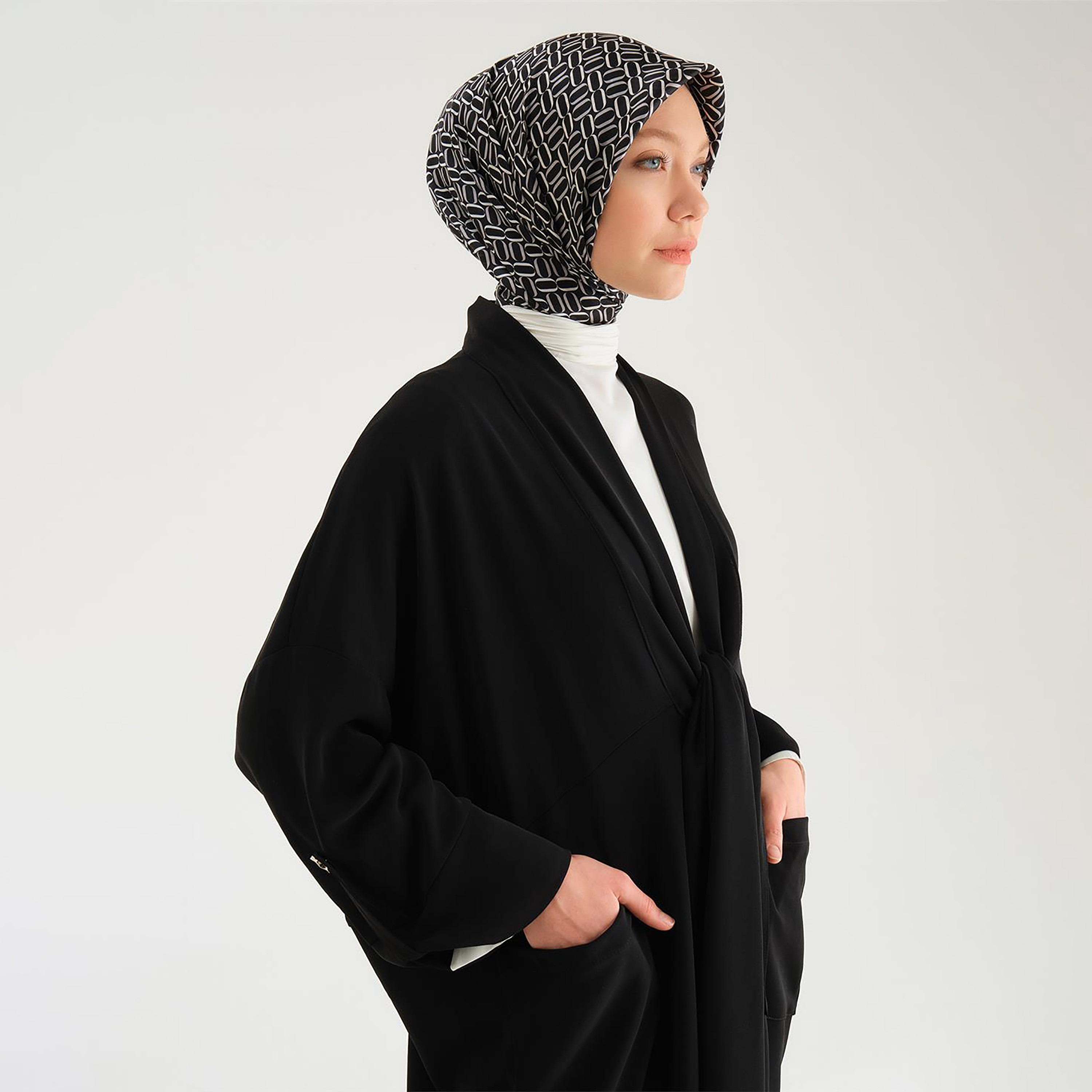 سترة Armine نسائية ذات أكمام قابلة للطي وGo Tunic-women-clothing-shirtsandblouses-blouses-image-13