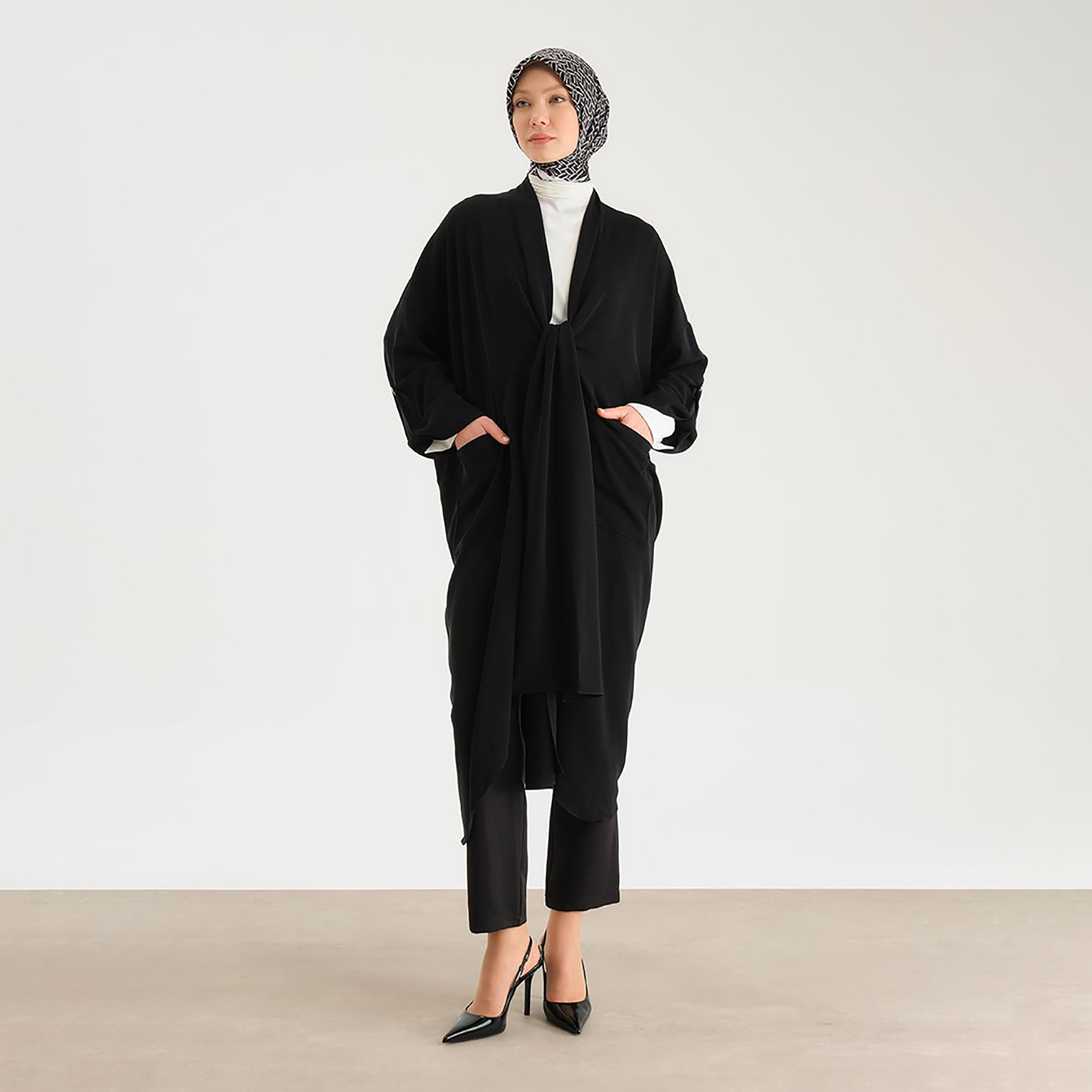 سترة Armine نسائية ذات أكمام قابلة للطي وGo Tunic-women-clothing-shirtsandblouses-blouses-image-14