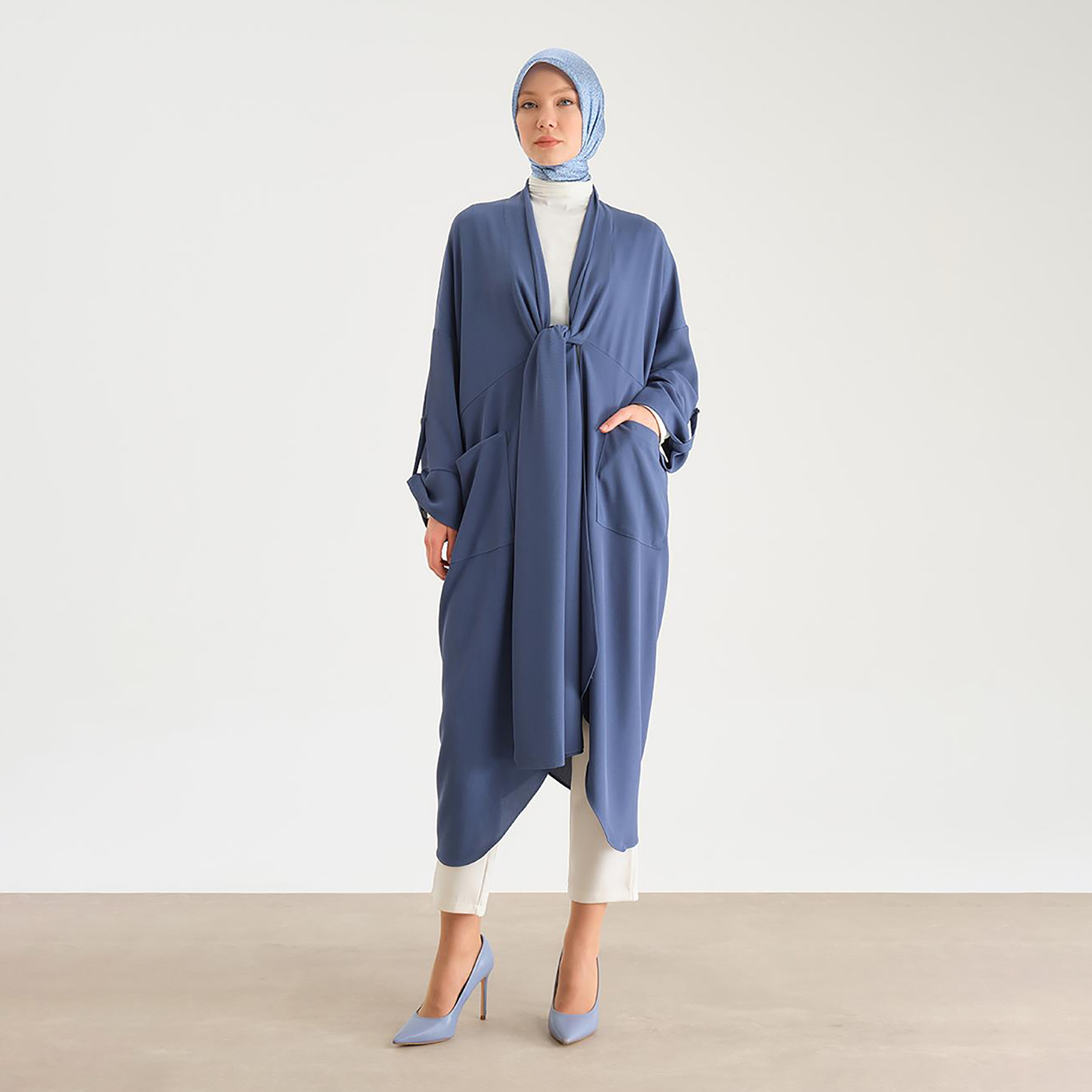 سترة Armine نسائية ذات أكمام قابلة للطي وGo Tunic-women-clothing-shirtsandblouses-blouses-image-10