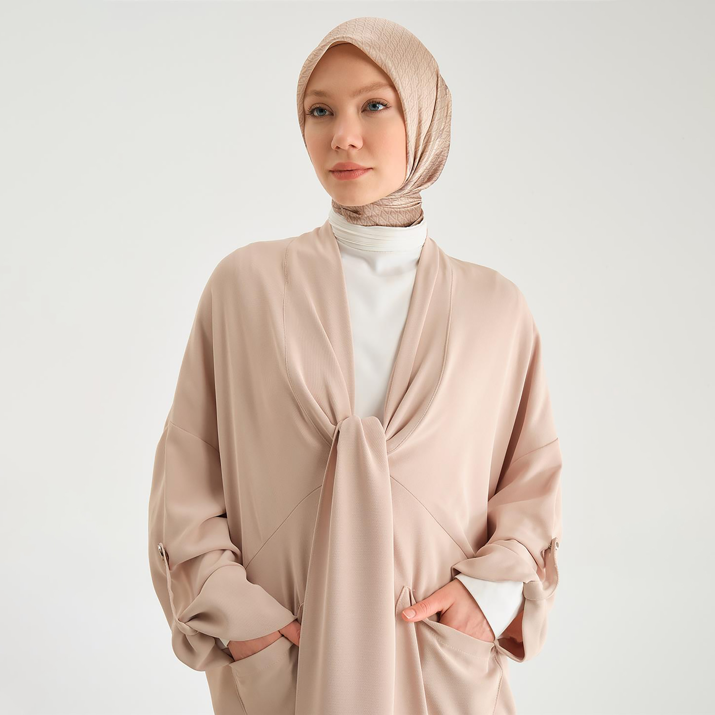 سترة Armine نسائية ذات أكمام قابلة للطي وGo Tunic-women-clothing-shirtsandblouses-blouses-image-5