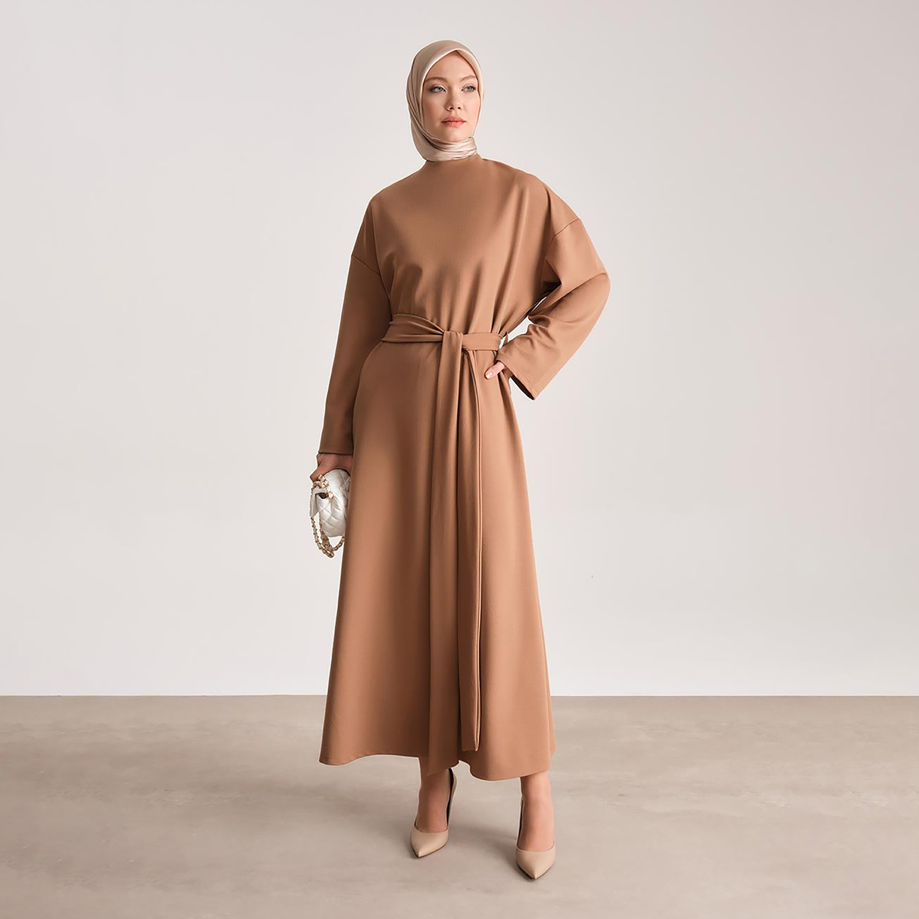 فستان Armine نسائي طويل على شكل حرف A وأكمام مطاطية-women-clothing-dresses-image-4