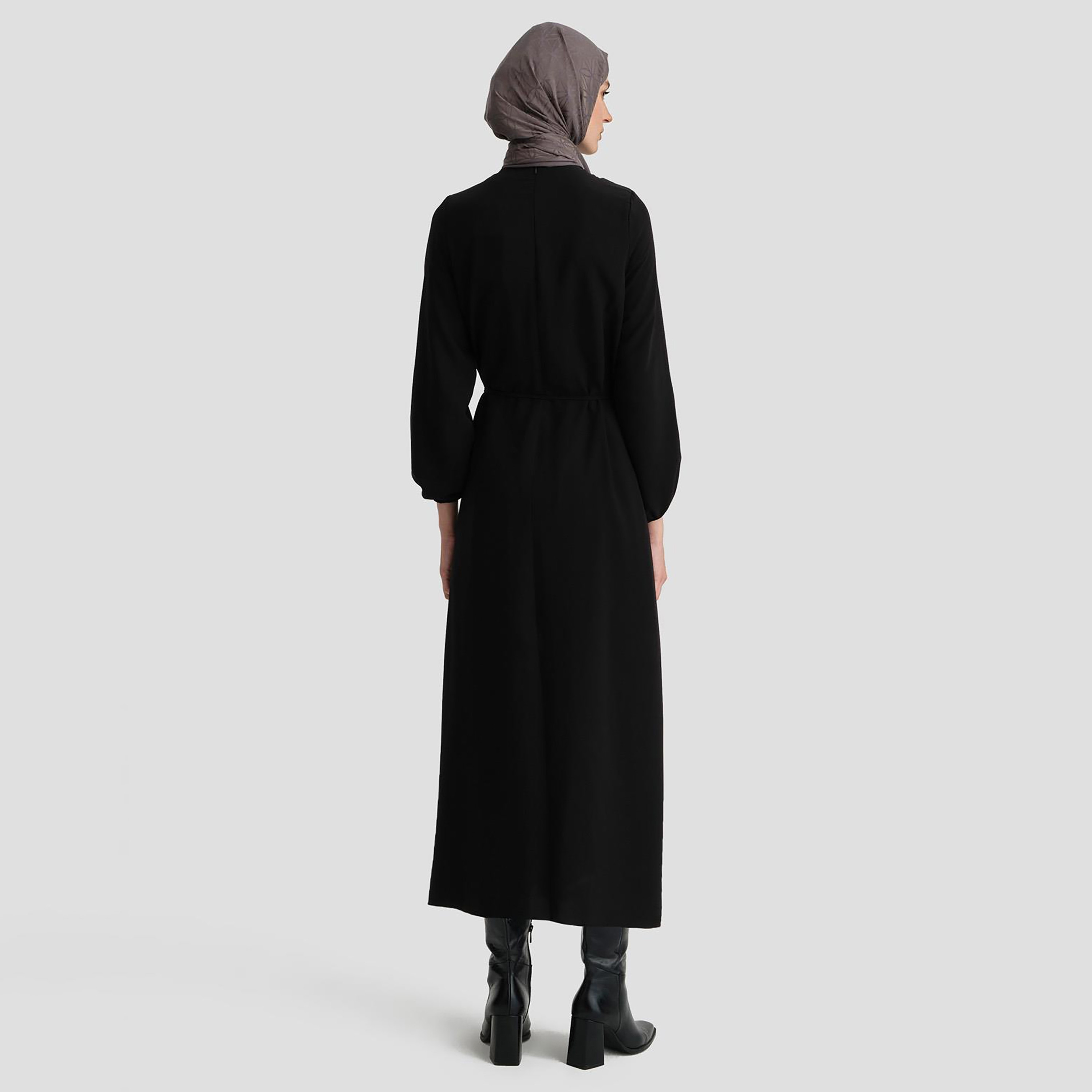 فستان طويل على شكل حرف A من Armine بأكمام وأكمام مطاطية-women-clothing-dresses-image-16
