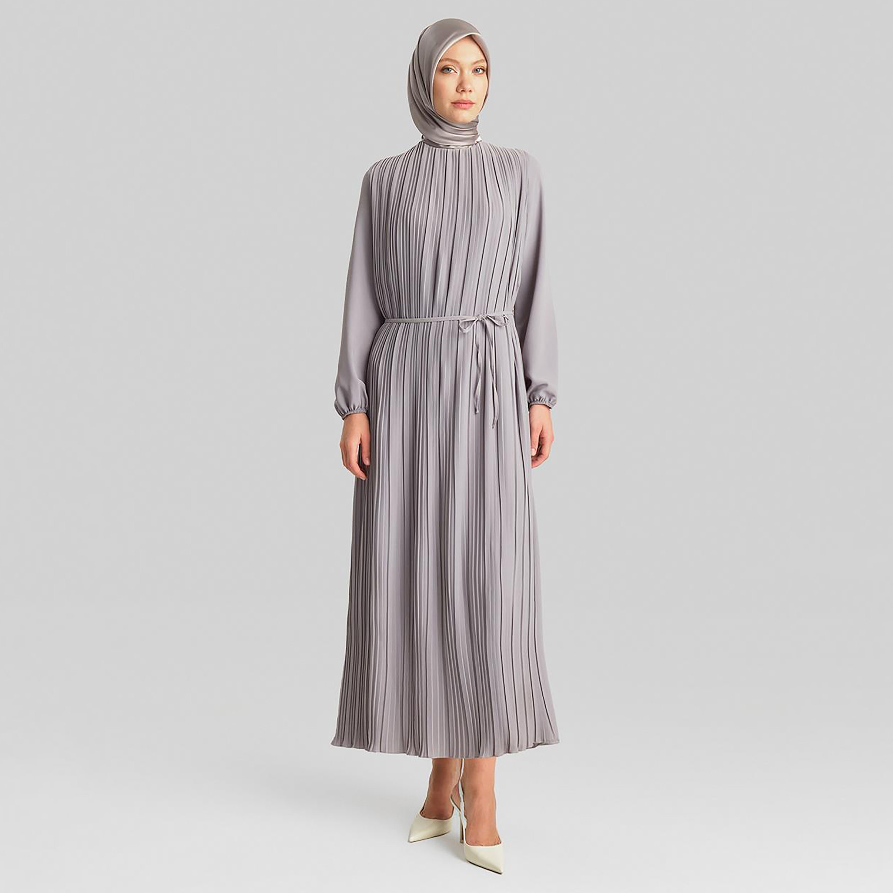 فستان طويل على شكل حرف A من Armine بأكمام وأكمام مطاطية-women-clothing-dresses-image-20