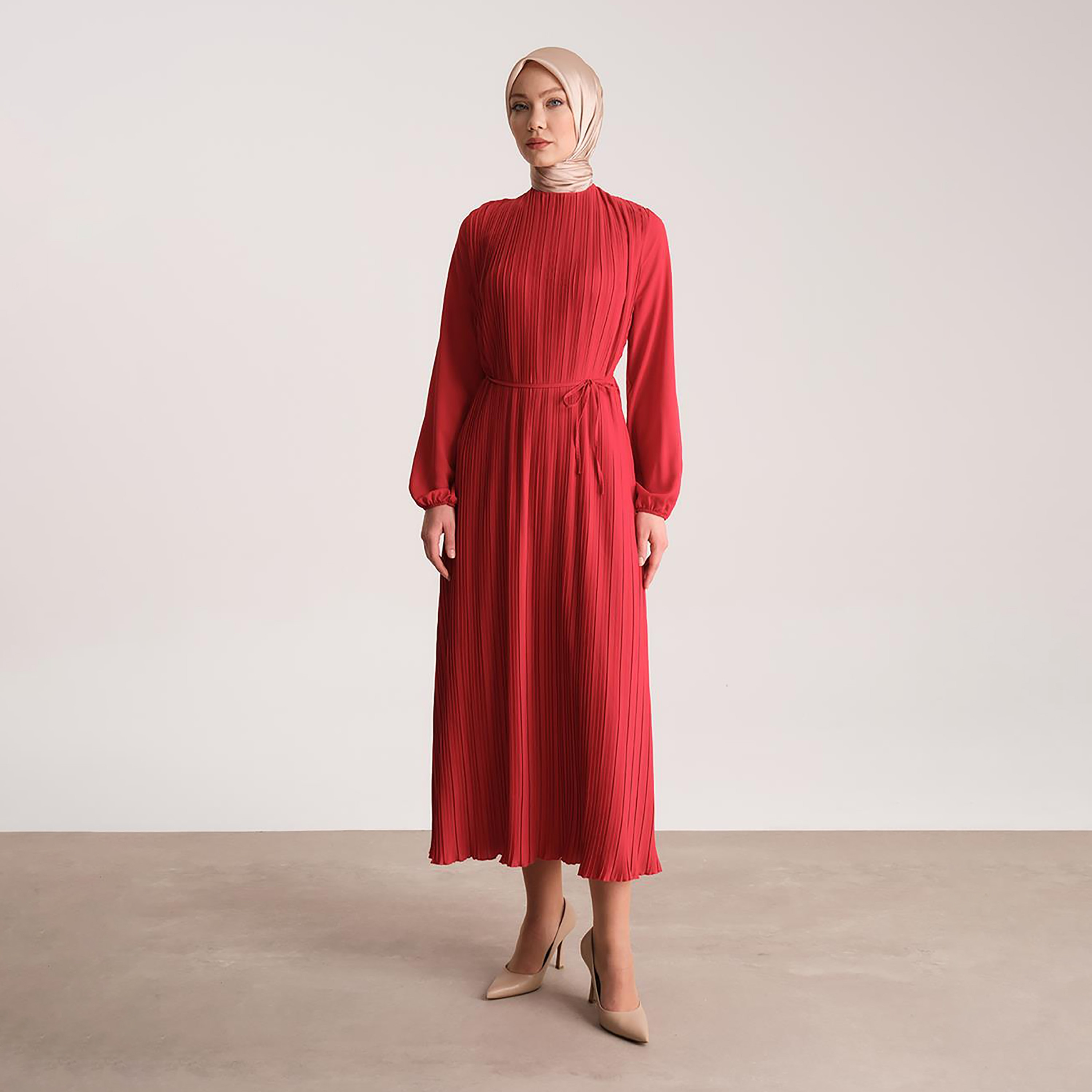 فستان طويل على شكل حرف A من Armine بأكمام وأكمام مطاطية-women-clothing-dresses-image-8