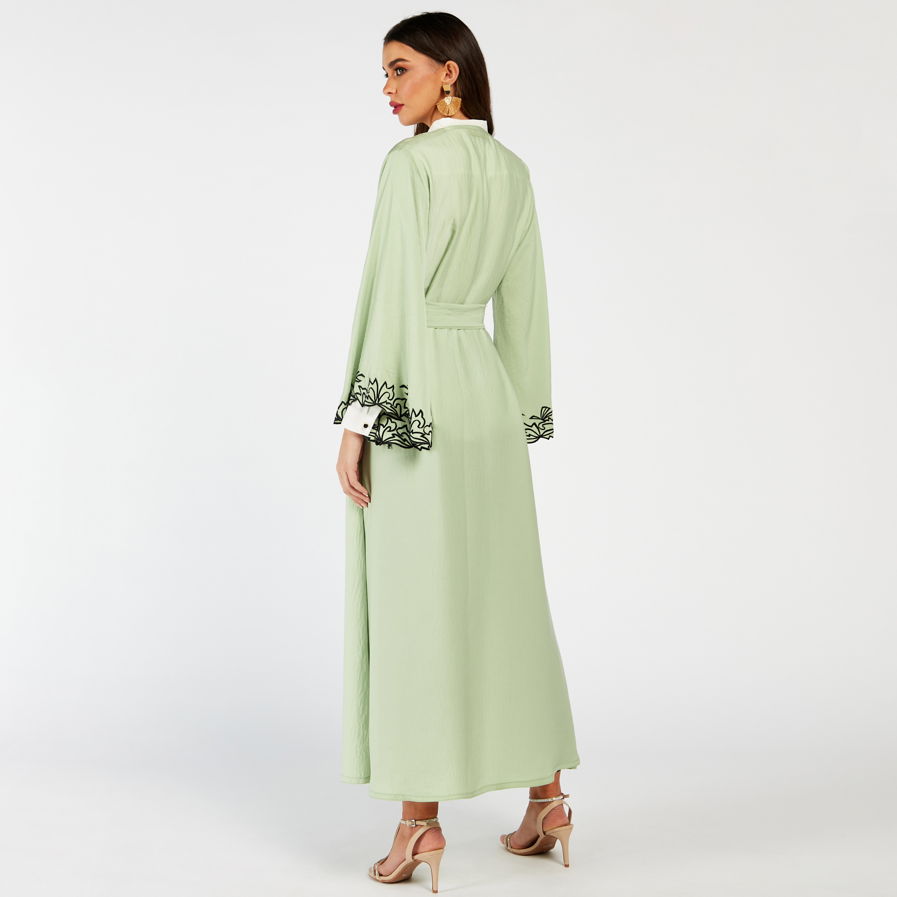 Nukhbaa Solid Abaya and Hijab Set-women-arabicclothing-abayas-image-5