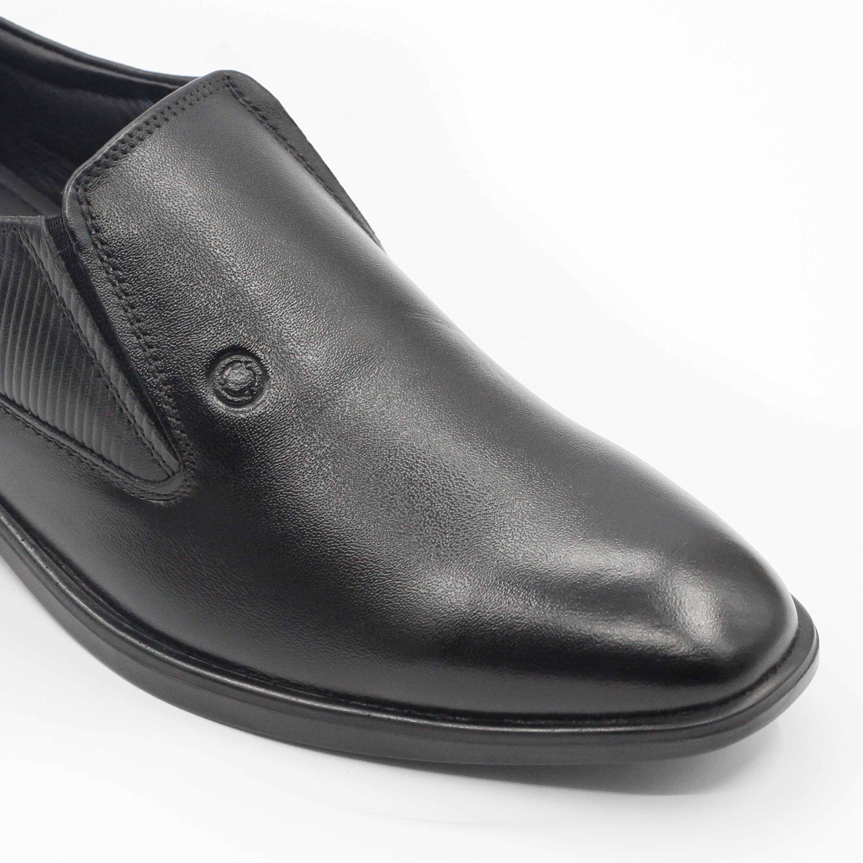 Geoomnii Men Slip On Fionn3 Loafers | P09-D-men-shoes-loafersandmoccasins-image-2