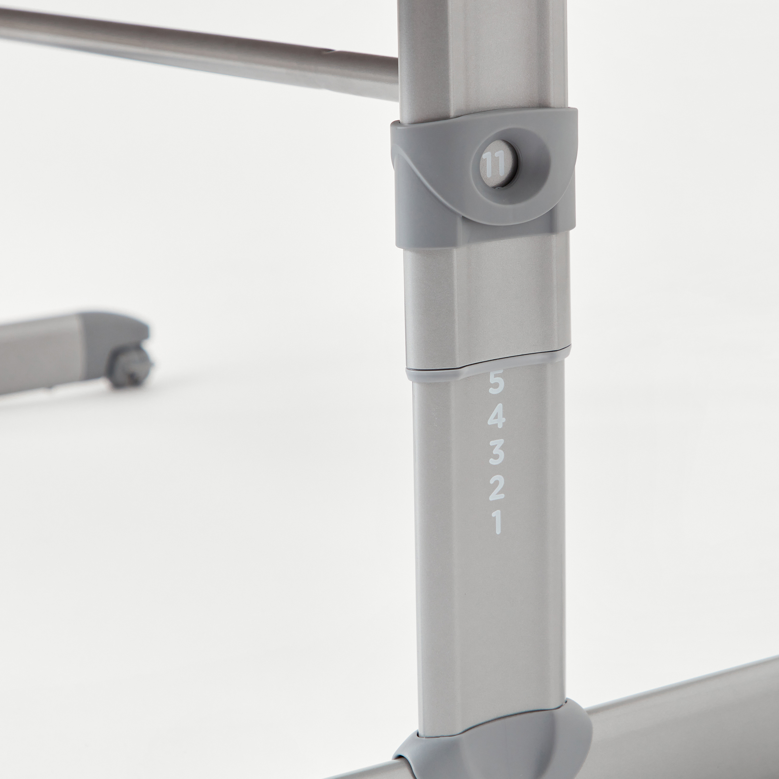 سرير أطفال يساعد في النوم من جوي رومي -  رمادي (0-6 أشهر)-baby-nursery-furniture-cribsandbeds-bassinets-image-5