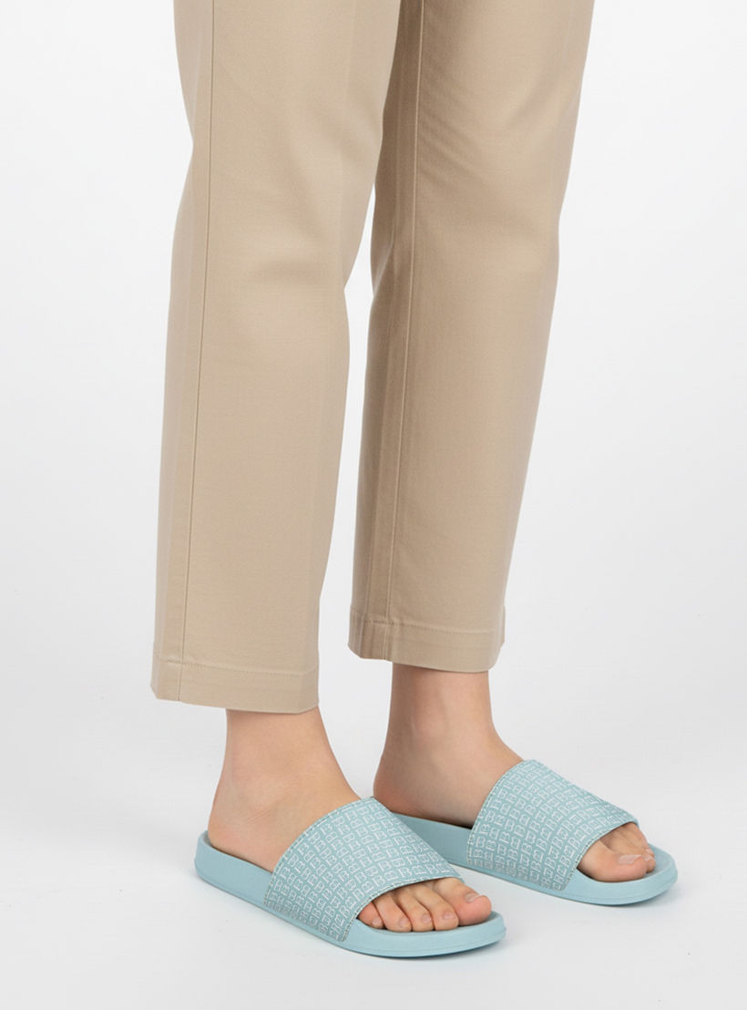 شبشب بطبعات زهور مونوجرام للنساء من فلورا بيلا-women-shoes-flipflopsandslides-image-2