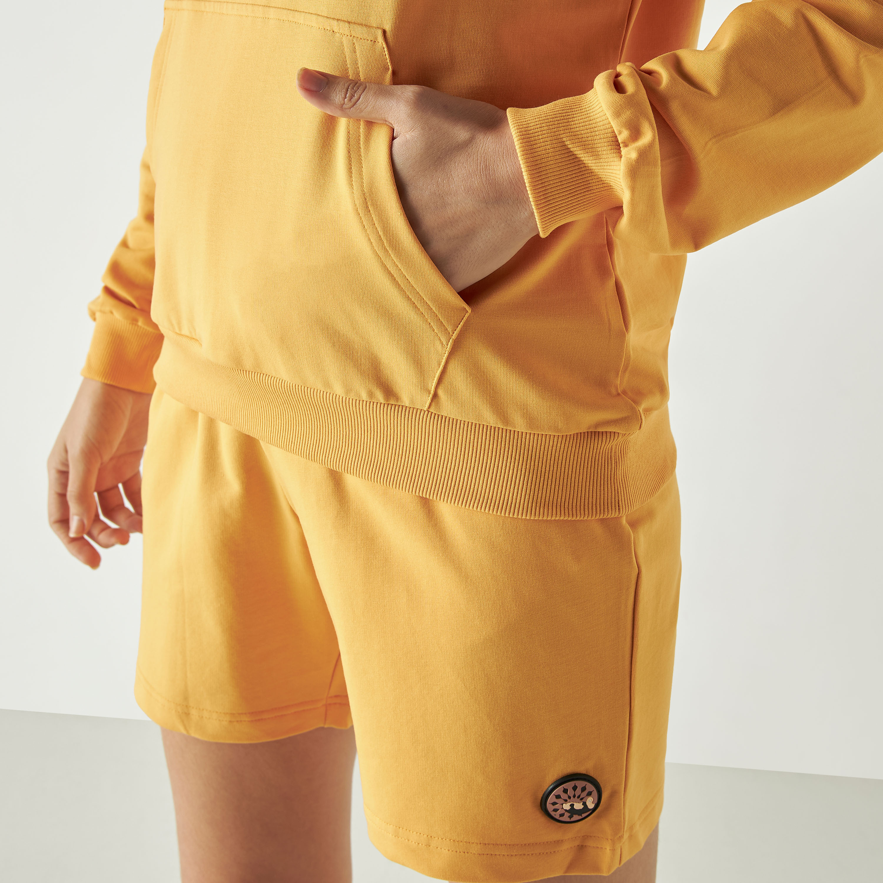 بدلة رياضية من شورتات وهودي كو-اوردز من بنجولين ستراتاتيك بلون أصفر-women-clothing-coordsets-image-7