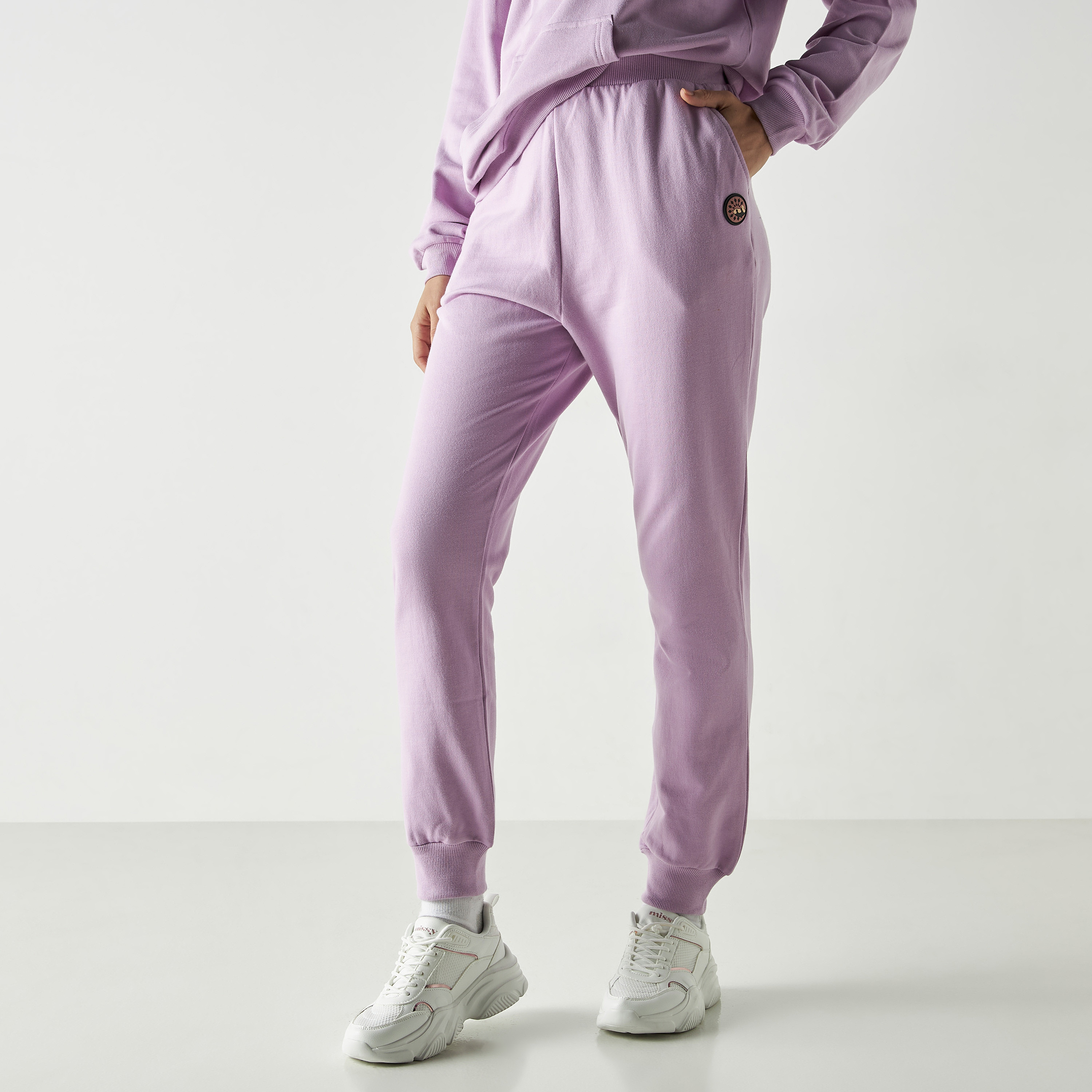بنطلون رياضي من بنجولين نبولي باللون الرمادي-women-clothing-bottoms-joggers-image-6