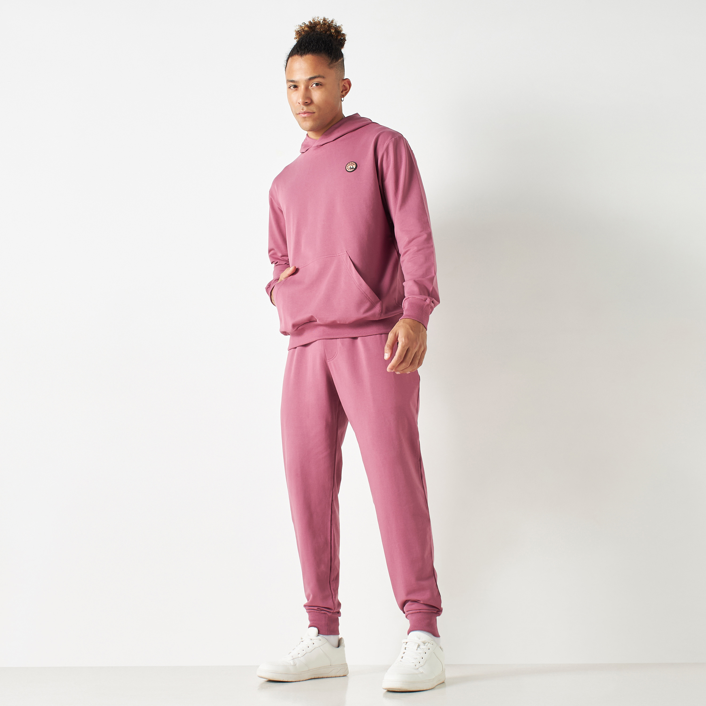 بدلة رياضية من بنطلون وهودي كو-اوردز من بنجولين ستراتاتيك بلون أسود-men-clothing-coordsets-image-9