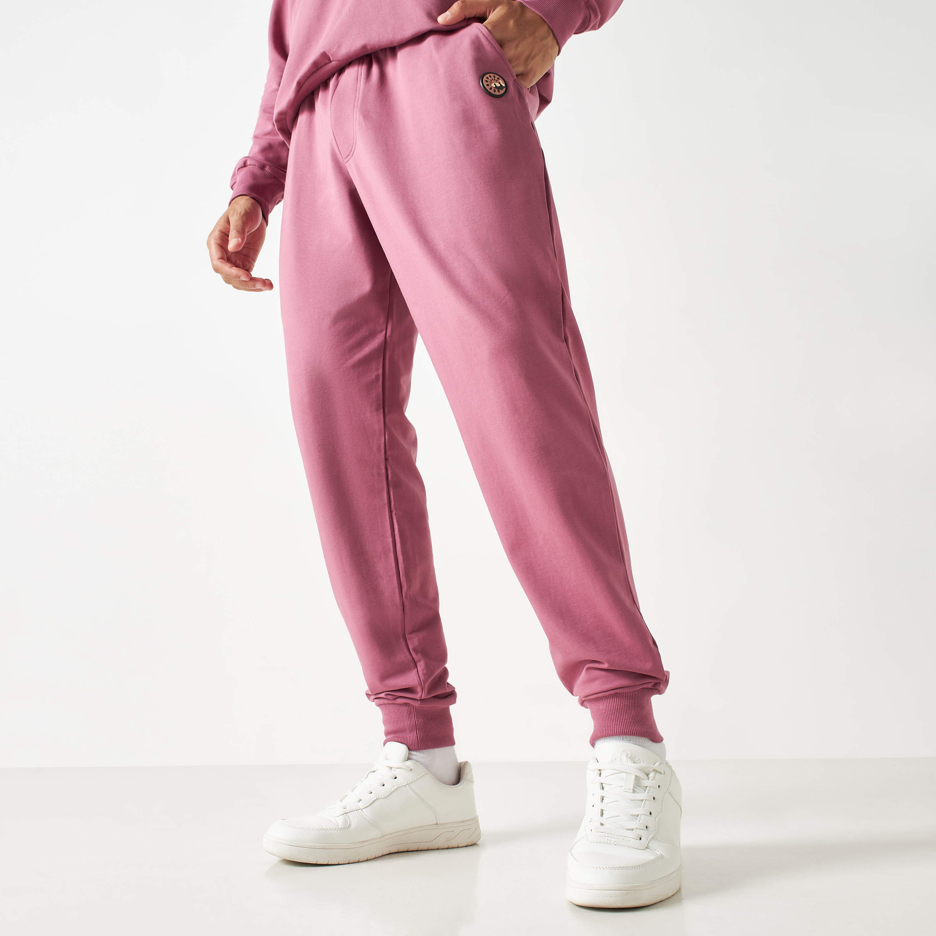 بدلة رياضية من بنطلون وهودي كو-اوردز من بنجولين ستراتاتيك بلون أسود-men-clothing-coordsets-image-12