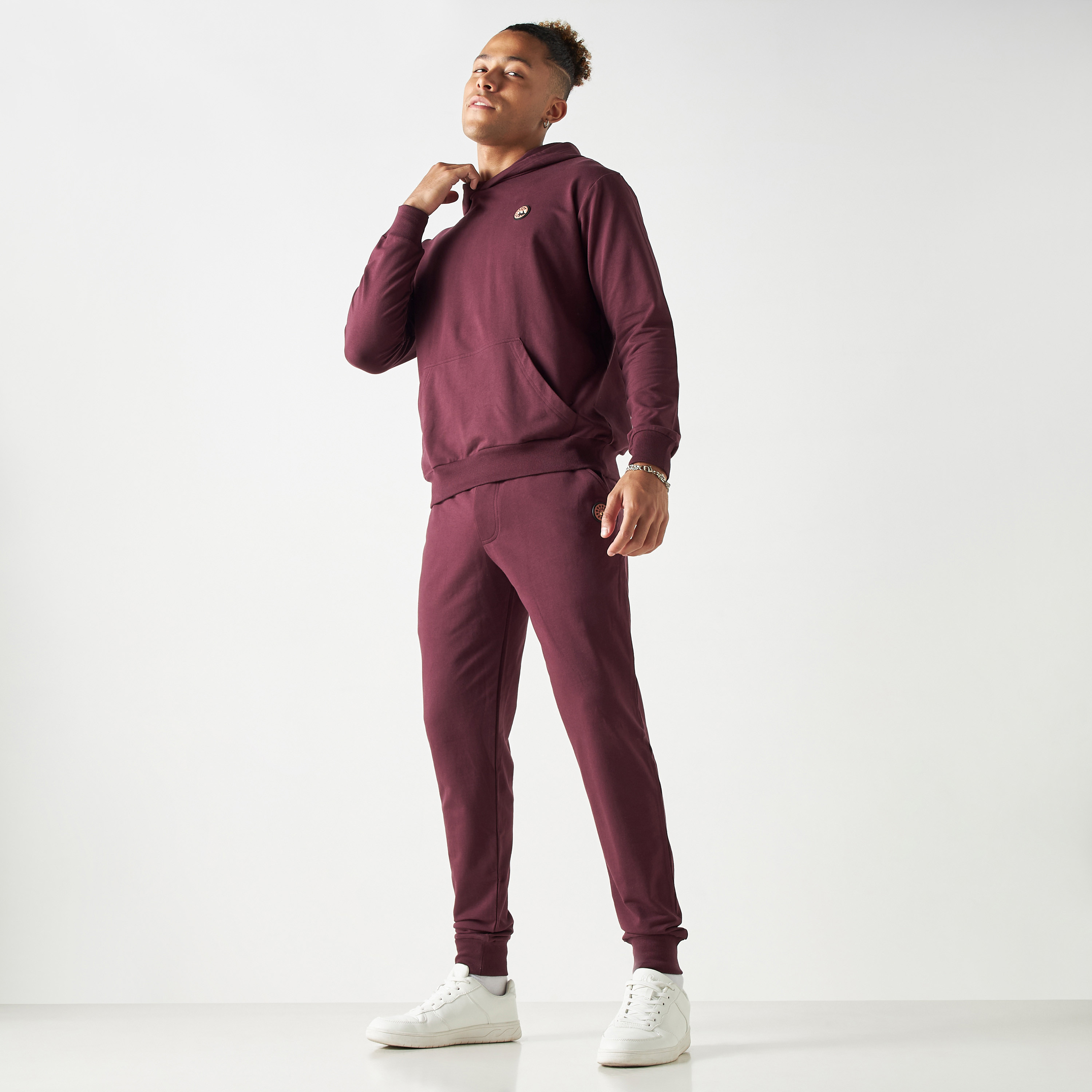 بدلة رياضية من بنطلون وهودي كو-اوردز من بنجولين ستراتاتيك بلون أسود-men-clothing-coordsets-image-15