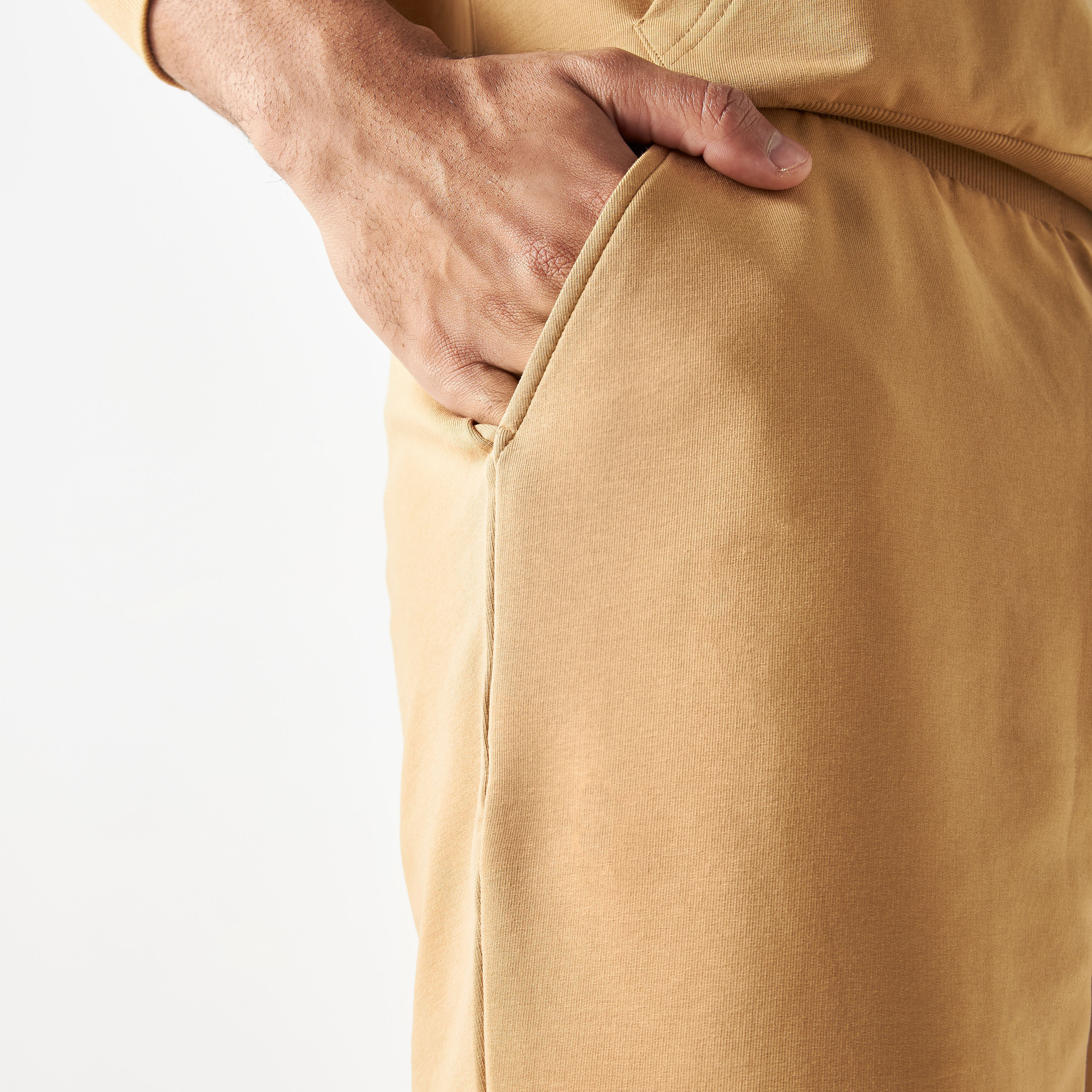 بدلة رياضية من شورتات وهودي كو-اوردز من بنجولين ستراتاتيك بلون وردي-men-clothing-coordsets-image-23
