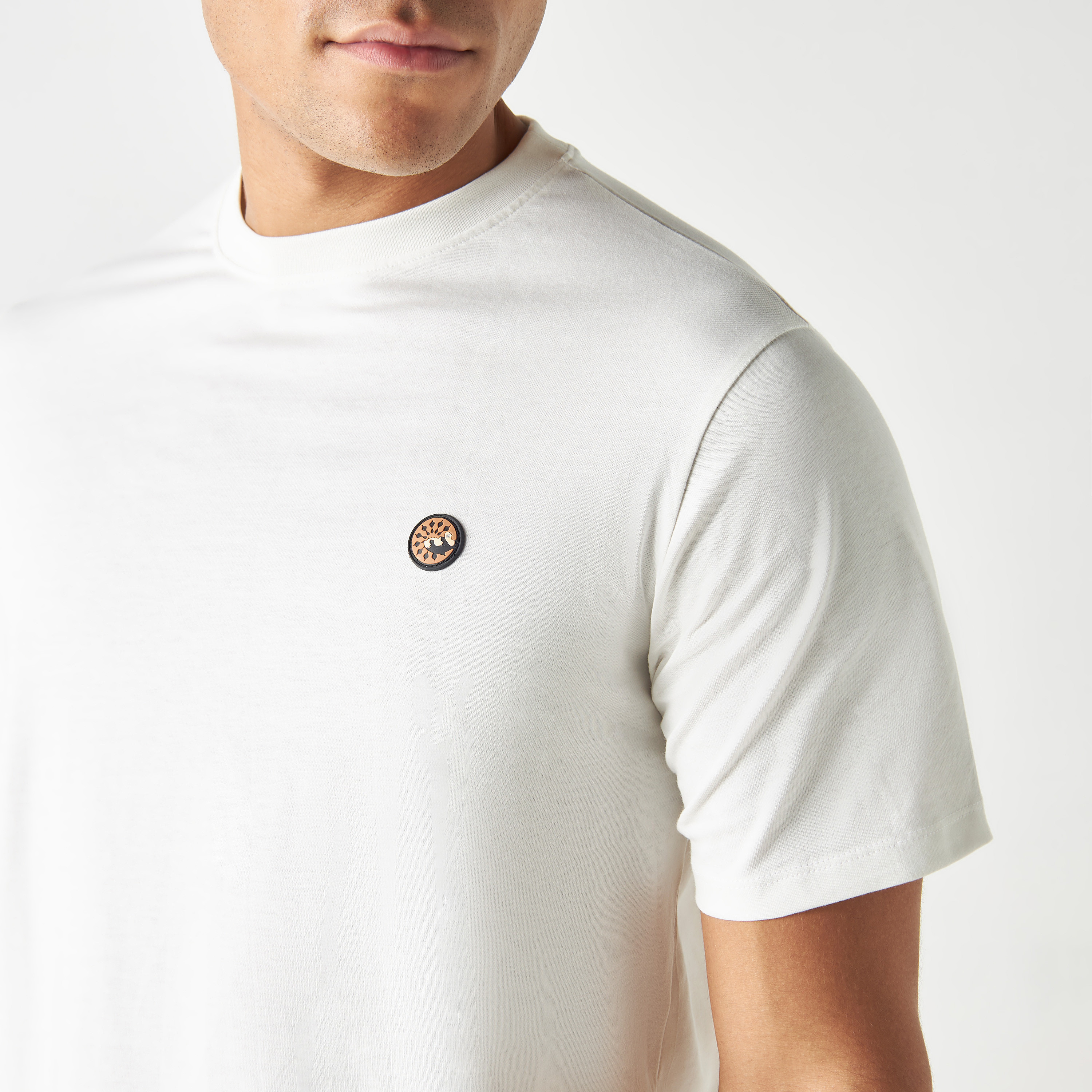 تي شيرت سيينا من البنجولين بلون أصفر-men-clothing-tshirtsandpolos-tshirts-image-7