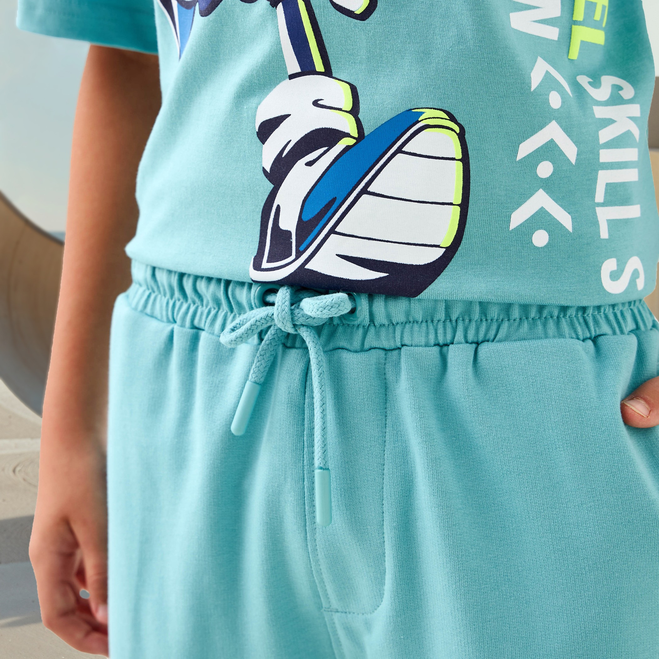 طقم شورت وتيشيرت بطبعات-boys-clothing-setsandcoords-image-6