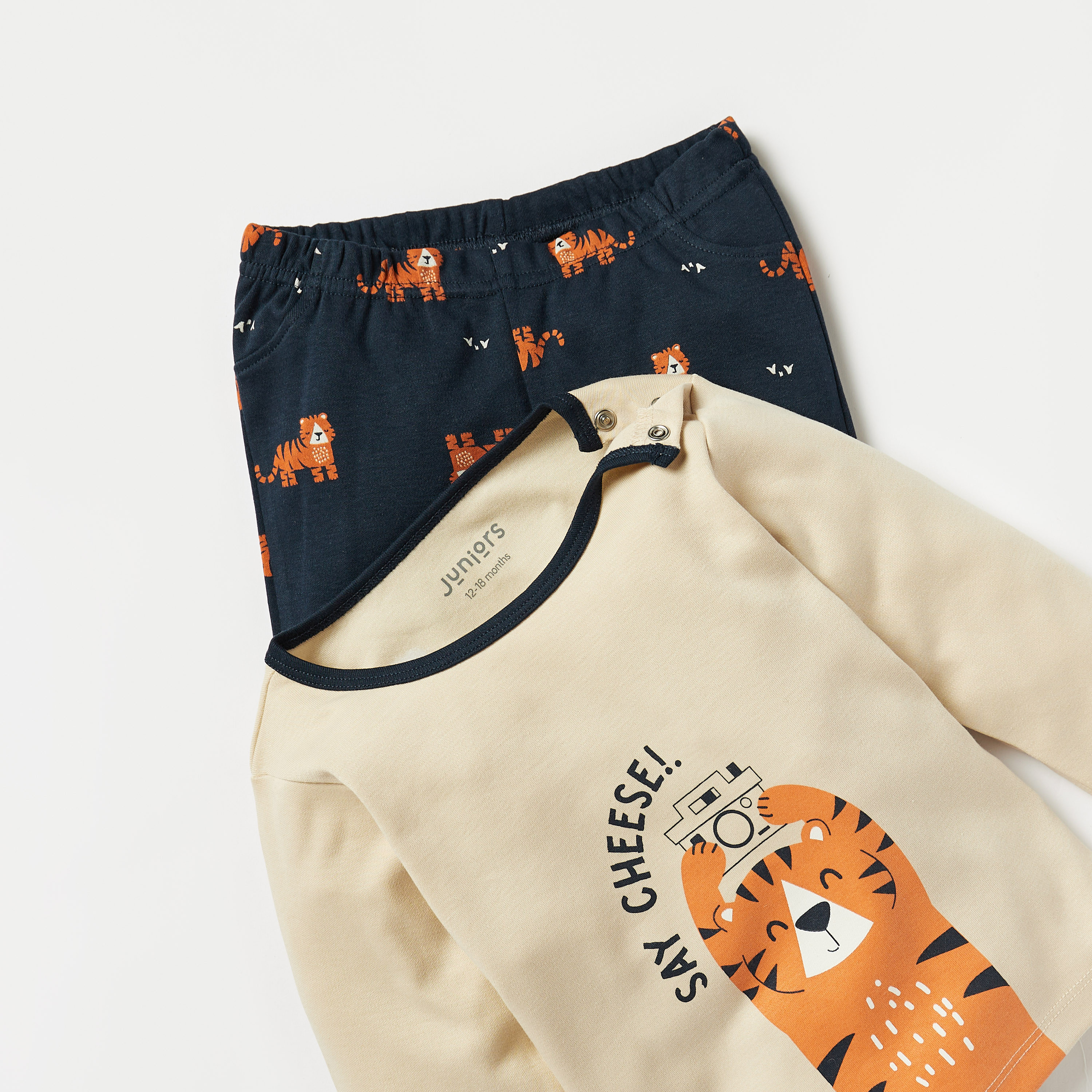 Juniors Tiger Print Long Sleeves T-shirt and Pyjama Set-baby-boys-clothing-nightwear-pyjamasets-image-4