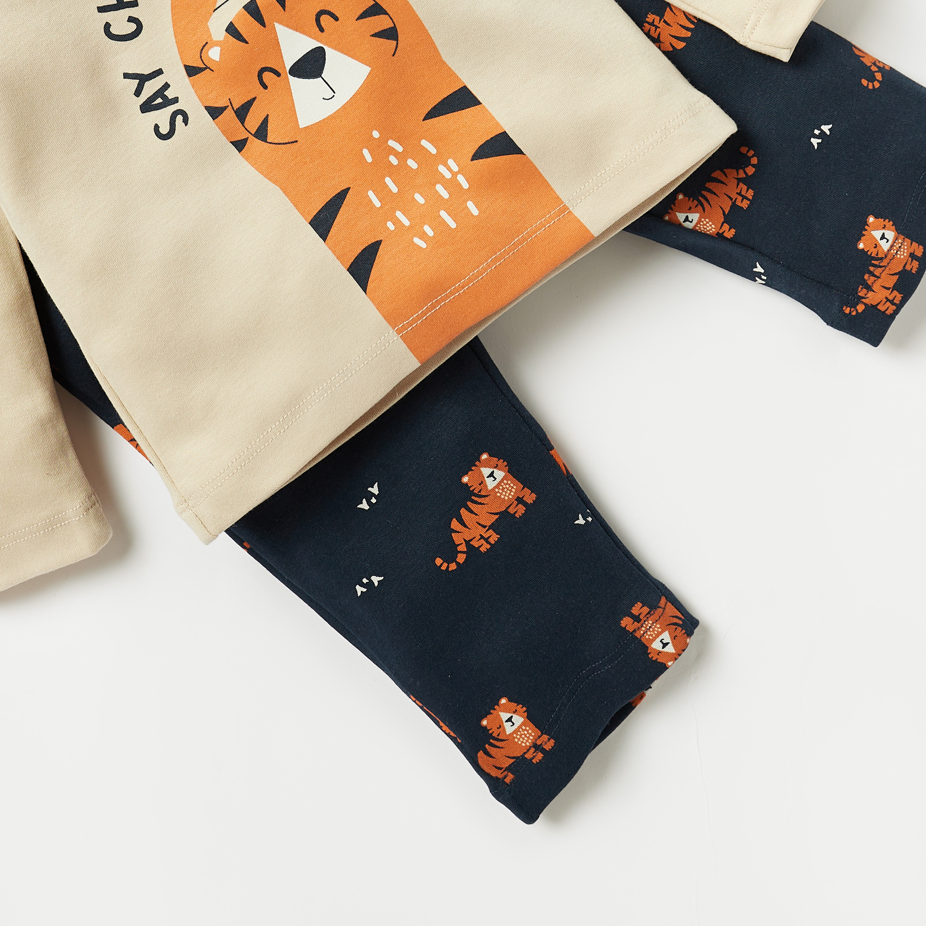 Juniors Tiger Print Long Sleeves T-shirt and Pyjama Set-baby-boys-clothing-nightwear-pyjamasets-image-5