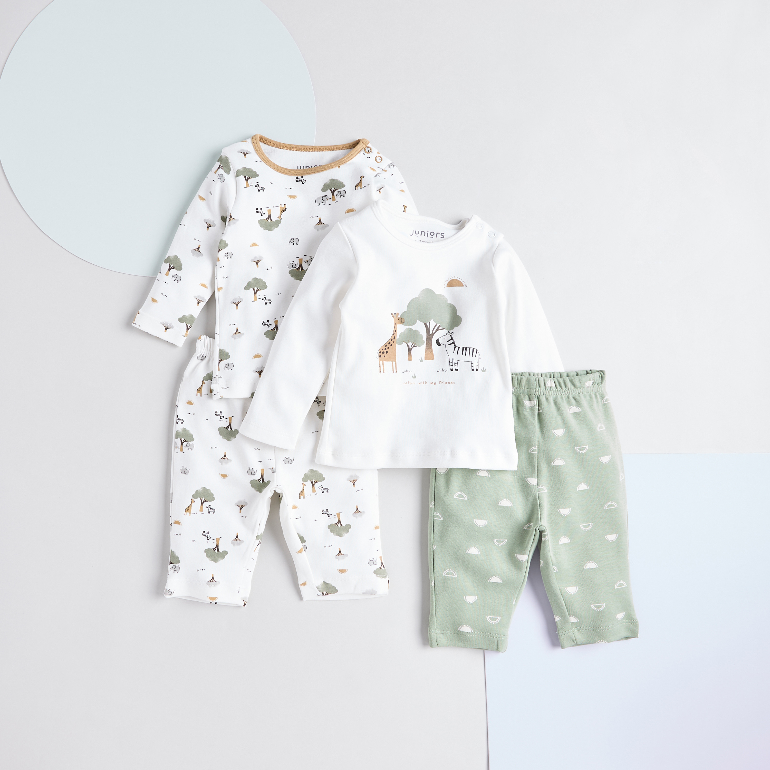 بنطلون بيجاما وتيشيرت بطبعات سفاري من جونيورز - مجموعة من طقمين-baby-boys-clothing-nightwear-pyjamasets-image-1