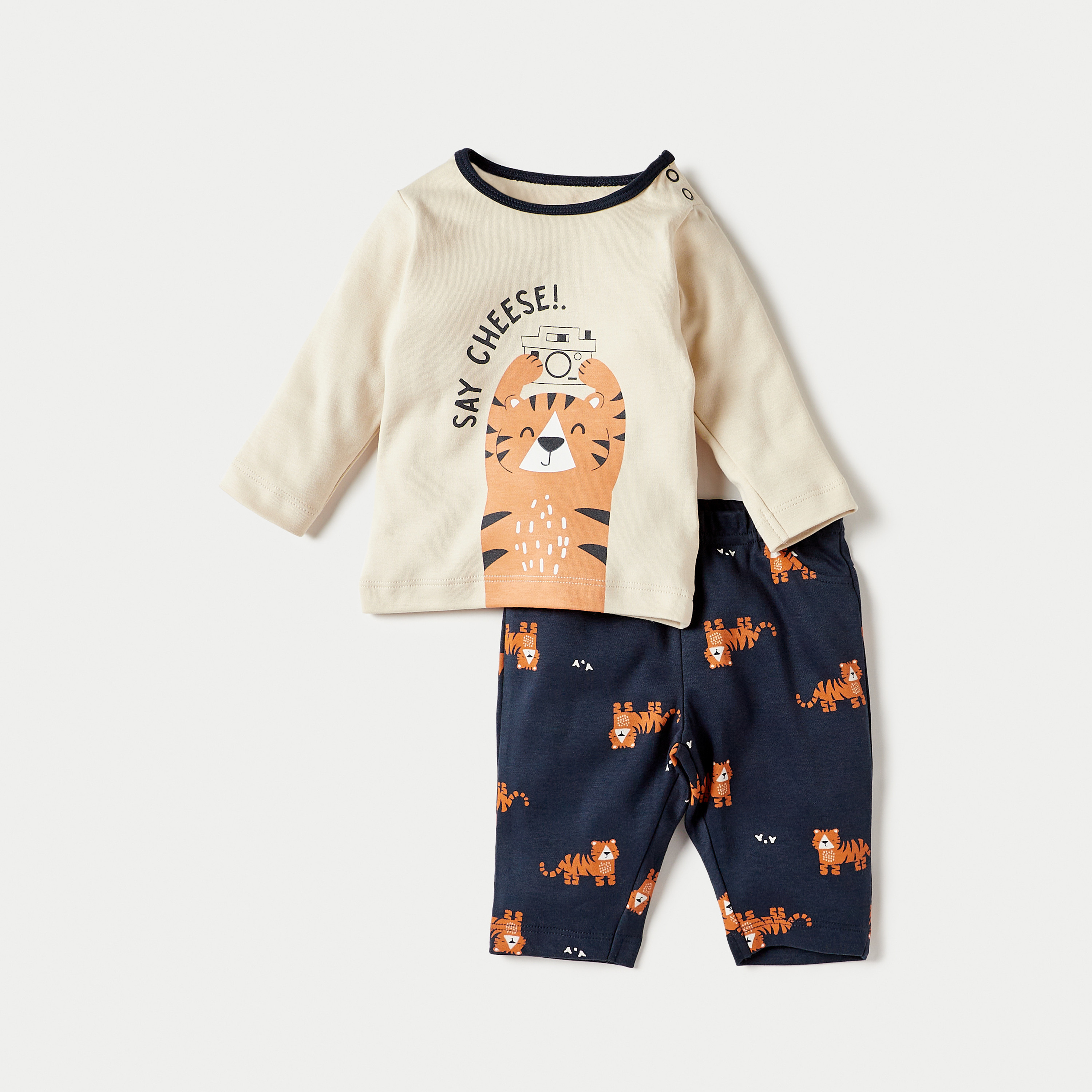 بنطلون بيجاما وتيشيرت بأكمام طويلة وطبعات نمر من جونيورز - مجموعة من طقمين-baby-boys-clothing-nightwear-pyjamasets-image-2