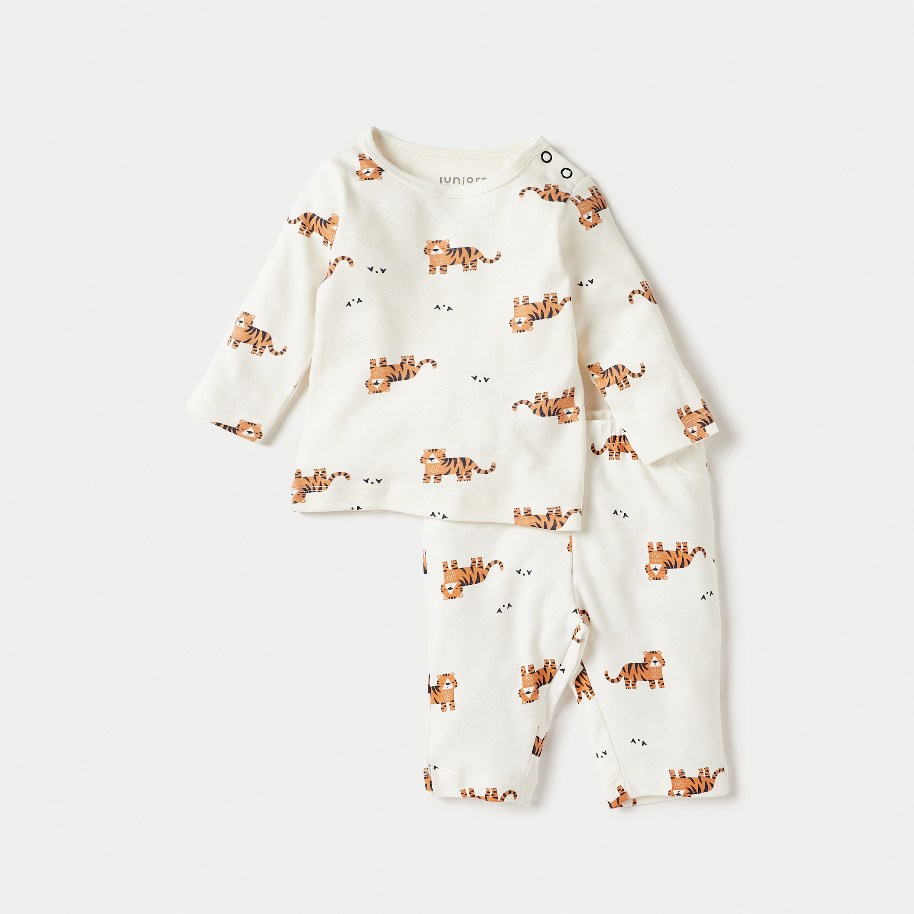 بنطلون بيجاما وتيشيرت بأكمام طويلة وطبعات نمر من جونيورز - مجموعة من طقمين-baby-boys-clothing-nightwear-pyjamasets-image-3