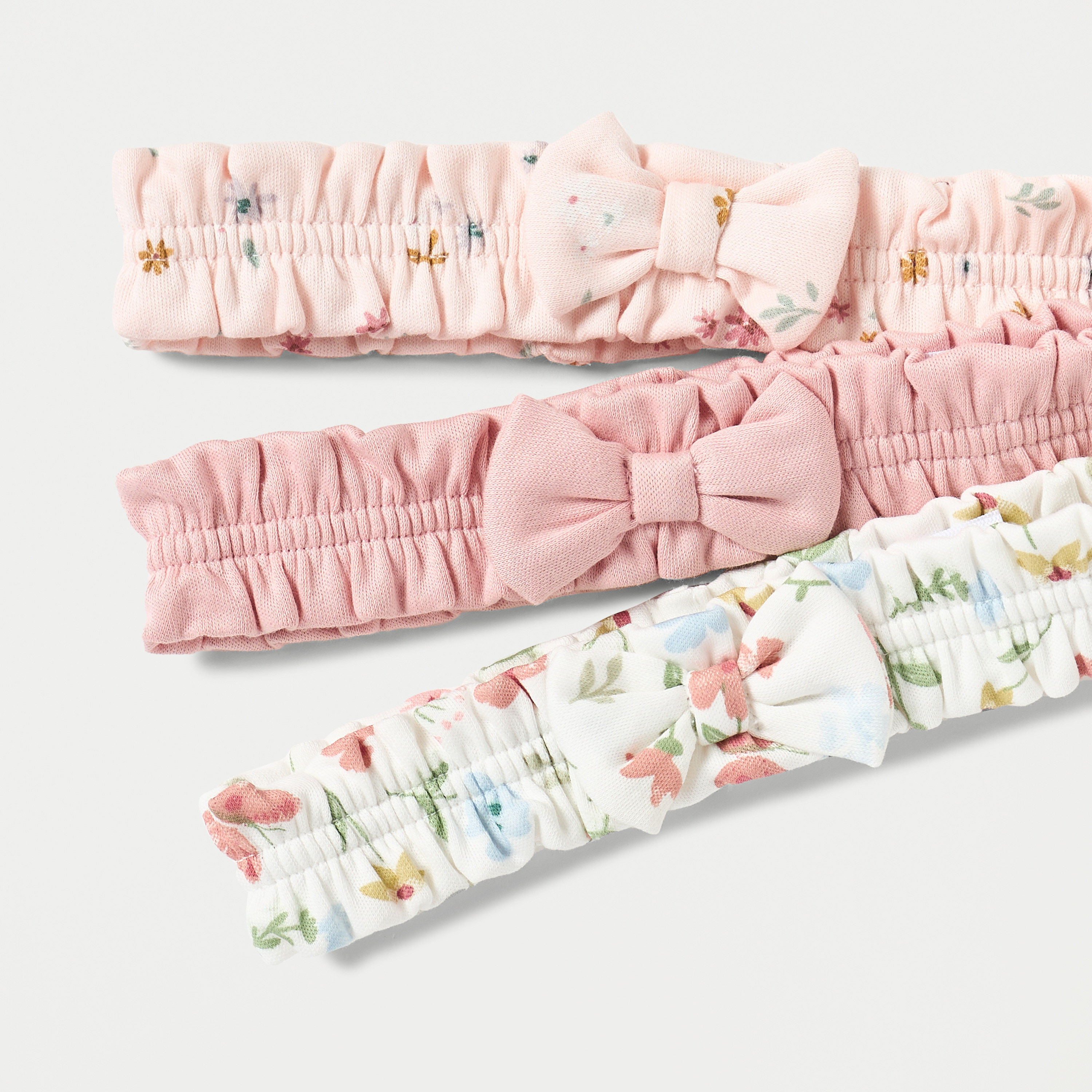 شريطة رأس مطاطية بطبعات زهور مع زينة فيونكة من جونيورز - طقم من 3 قطع-baby-girls-accessories-hairaccessories-image-5