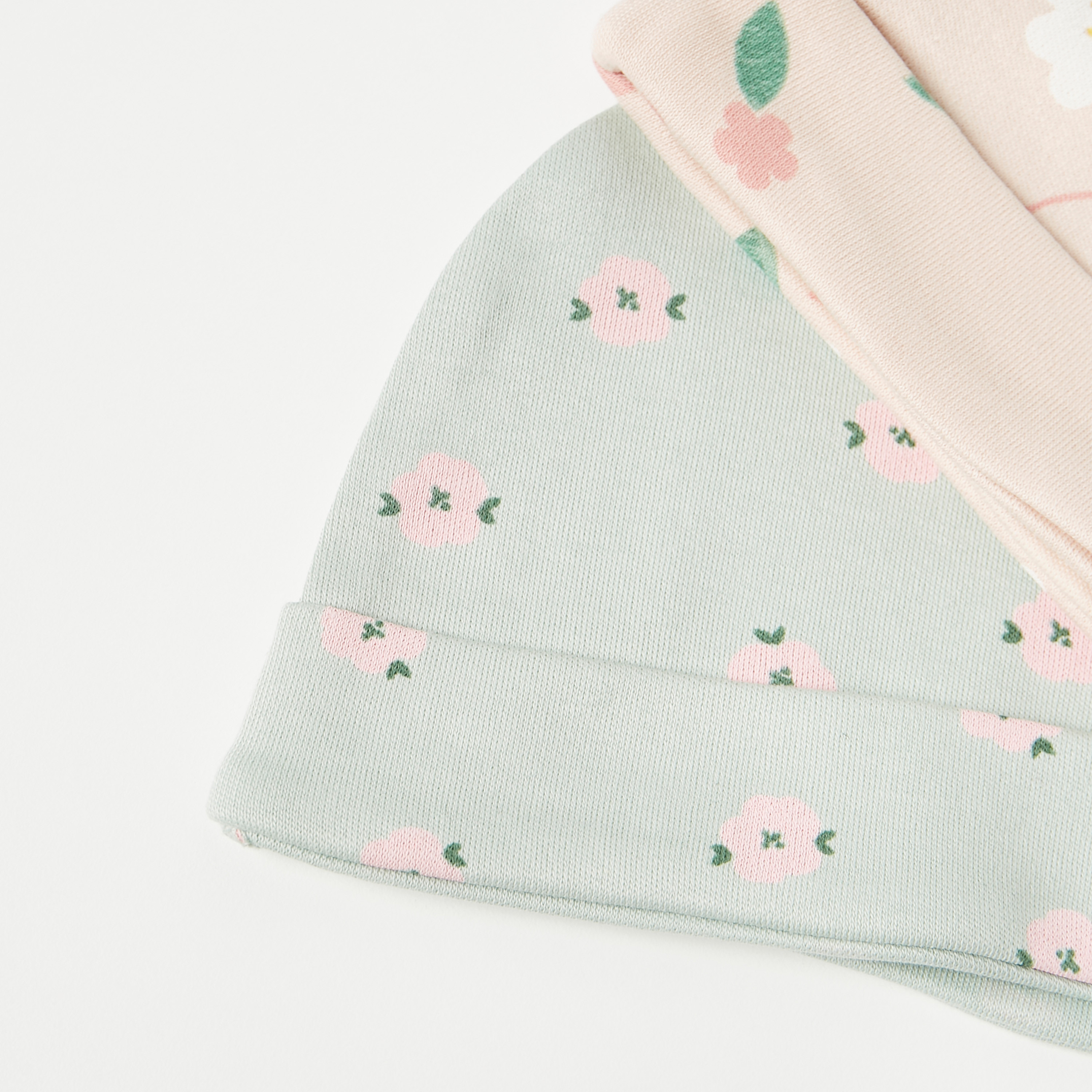 قبعة بيني قطن بطبعات زهرية وحافة مطاطية من جونيورز - طقم من قطعتين-baby-girls-accessories-caps-image-4
