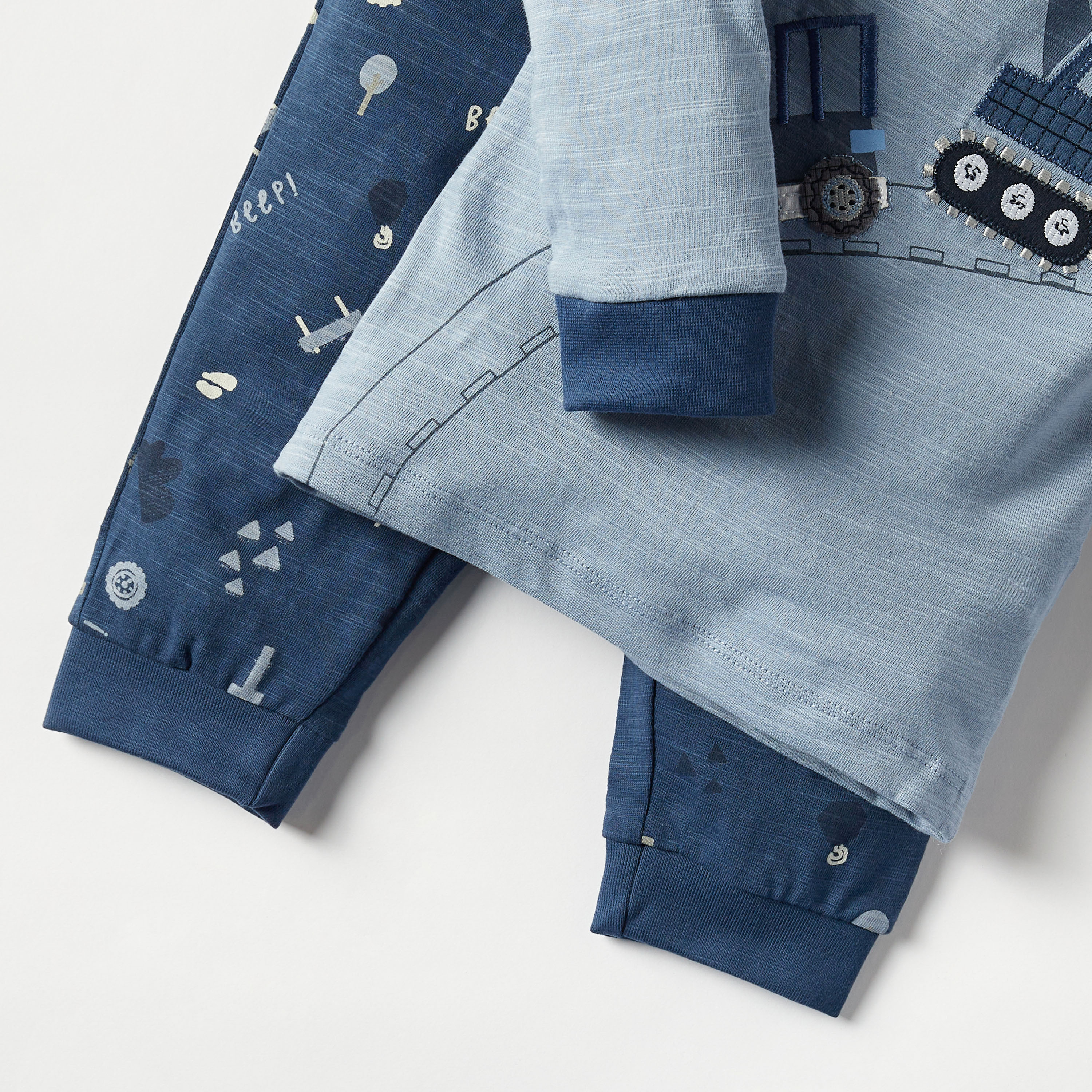 طقم بنطلون بيجاما بخصر مطاطي وتيشيرت بأكمام طويلة وتزيينات سيارة من ديزني-baby-boys-clothing-nightwear-pyjamasets-image-5