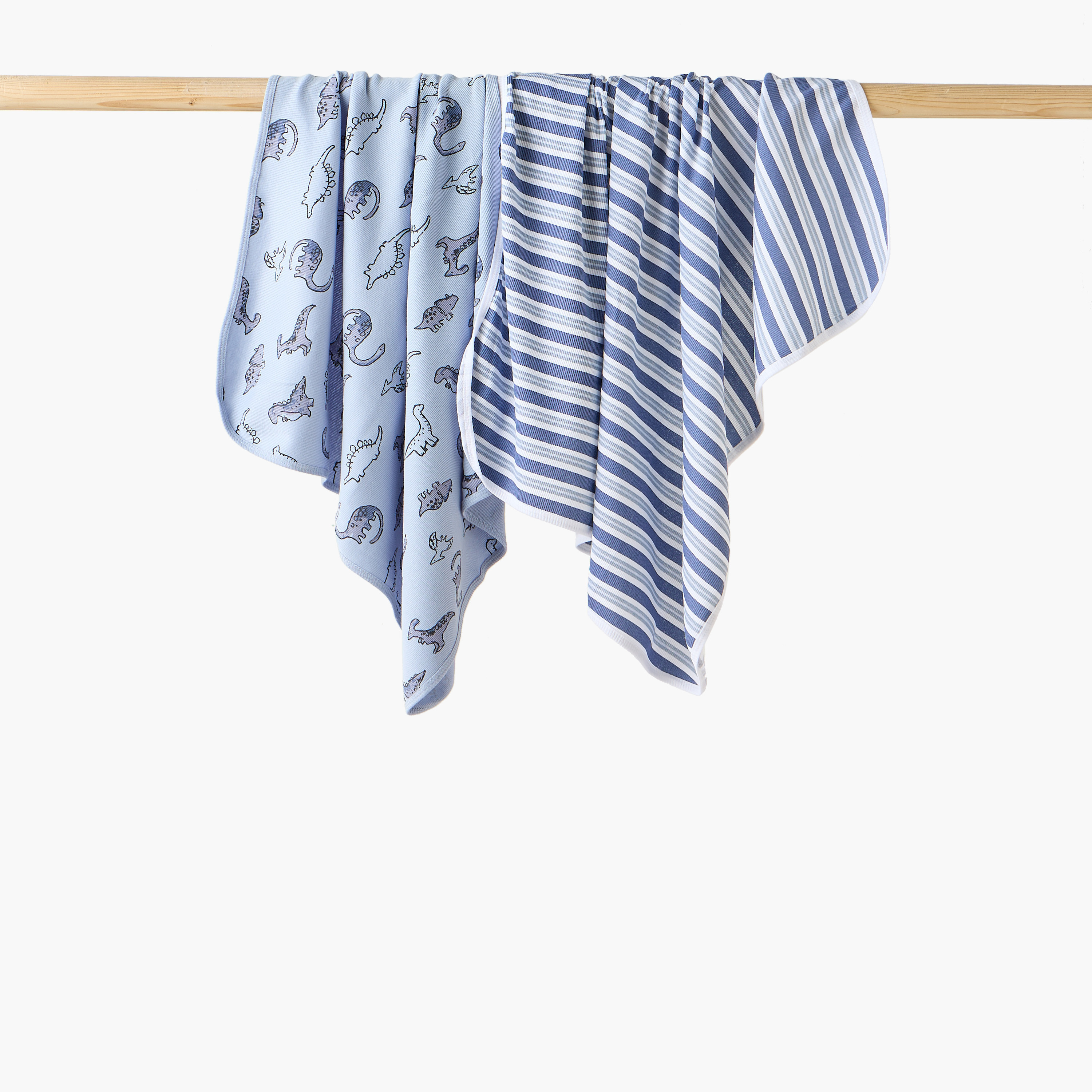 طقم من 2 - بطانية مواليد جدد بتصميم متنوع من جونيورز-baby-nursery-blanketsandswaddles-receivingblankets-image-1