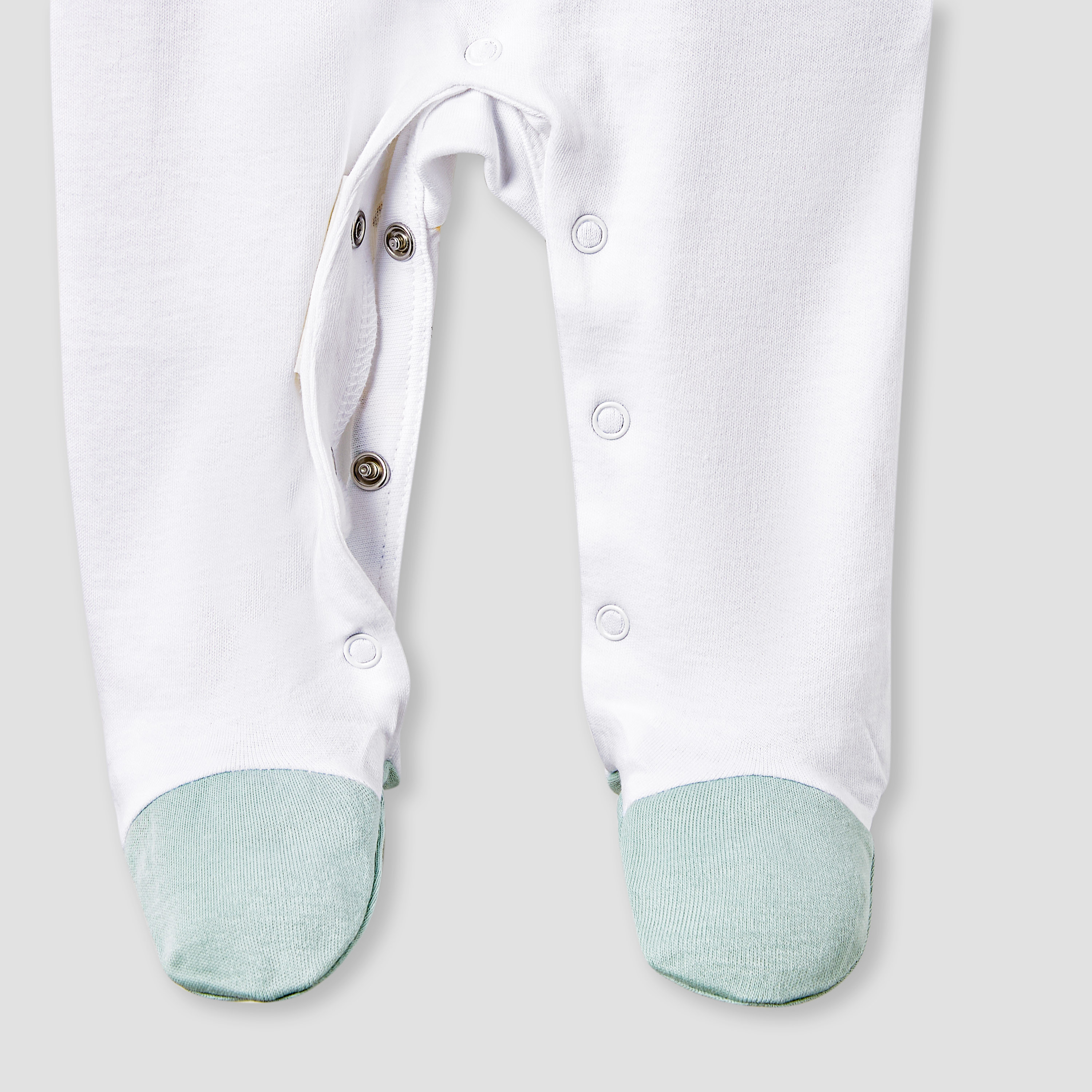 بدلة نوم بأكمام طويلة وأزرار إغلاق وطبعات ميكي ماوس من ديزني-baby-boys-clothing-nightwear-sleepsuits-image-4