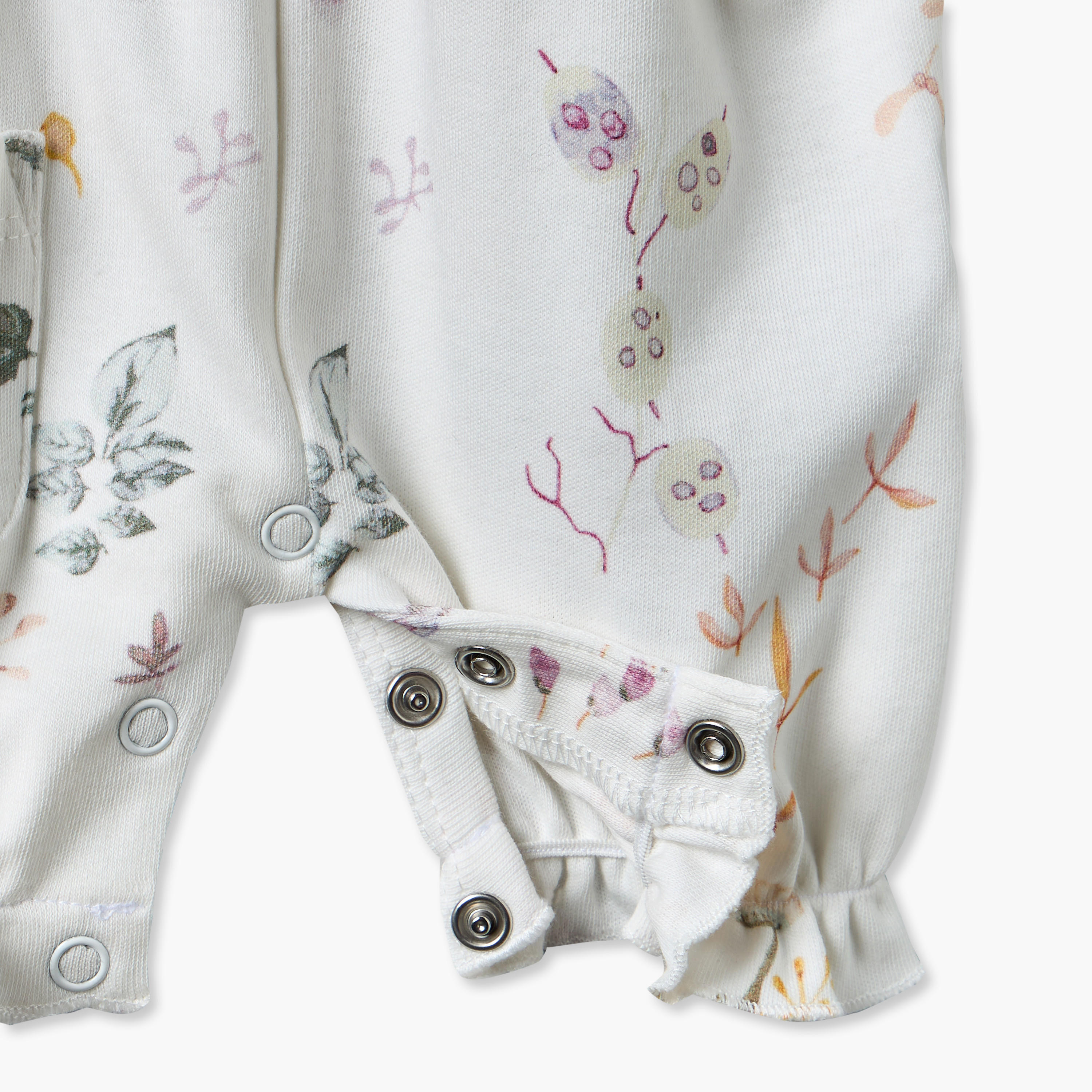 طقم دونغري بطبعات زهرية وبلوزة بياقة مستديرة وأكمام قصيرة من جونيورز-baby-girls-clothing-setsandcoords-image-9
