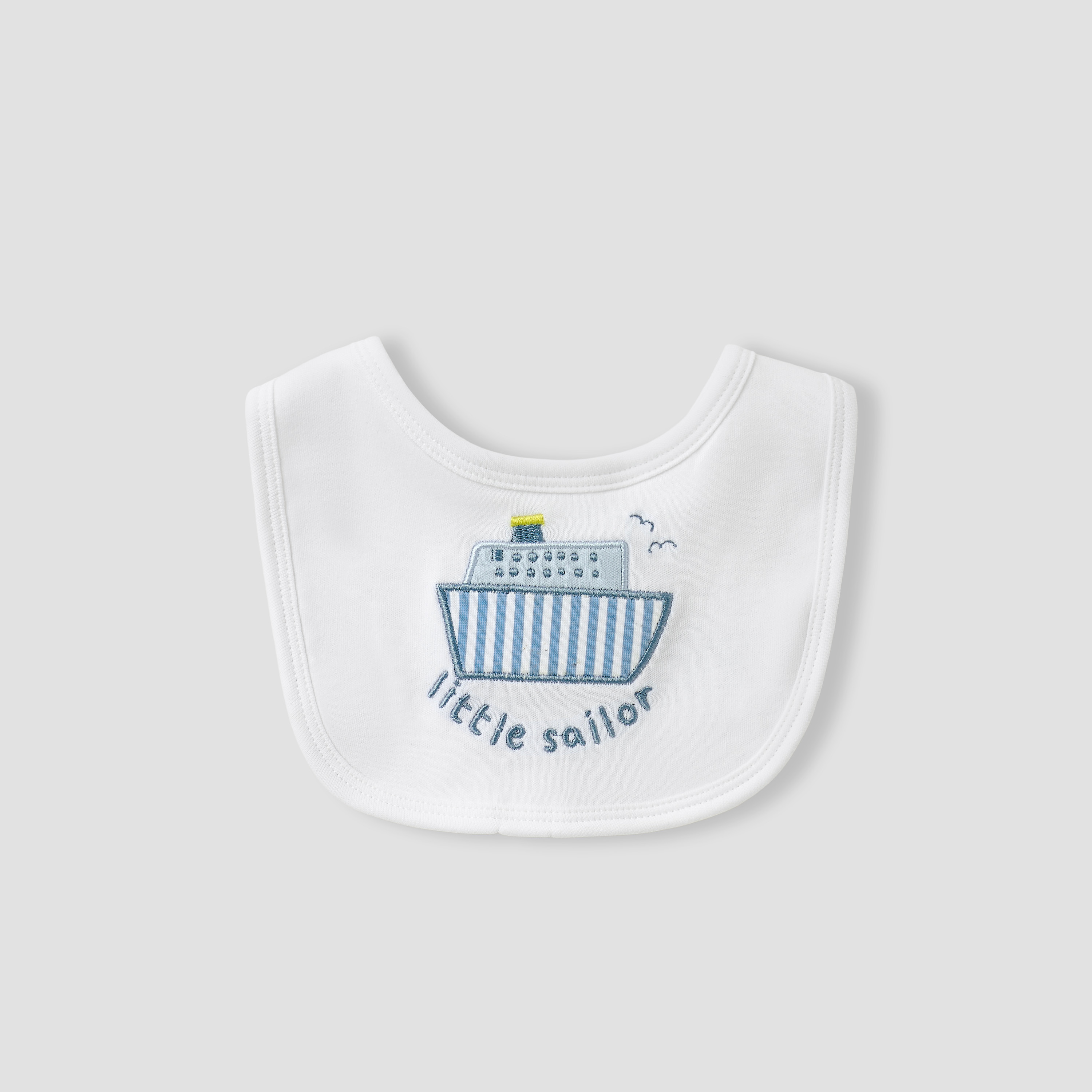مريلة بزر إغلاق وطبعات من جونيورز - طقم من قطعتين-baby-feeding-bibs-image-2