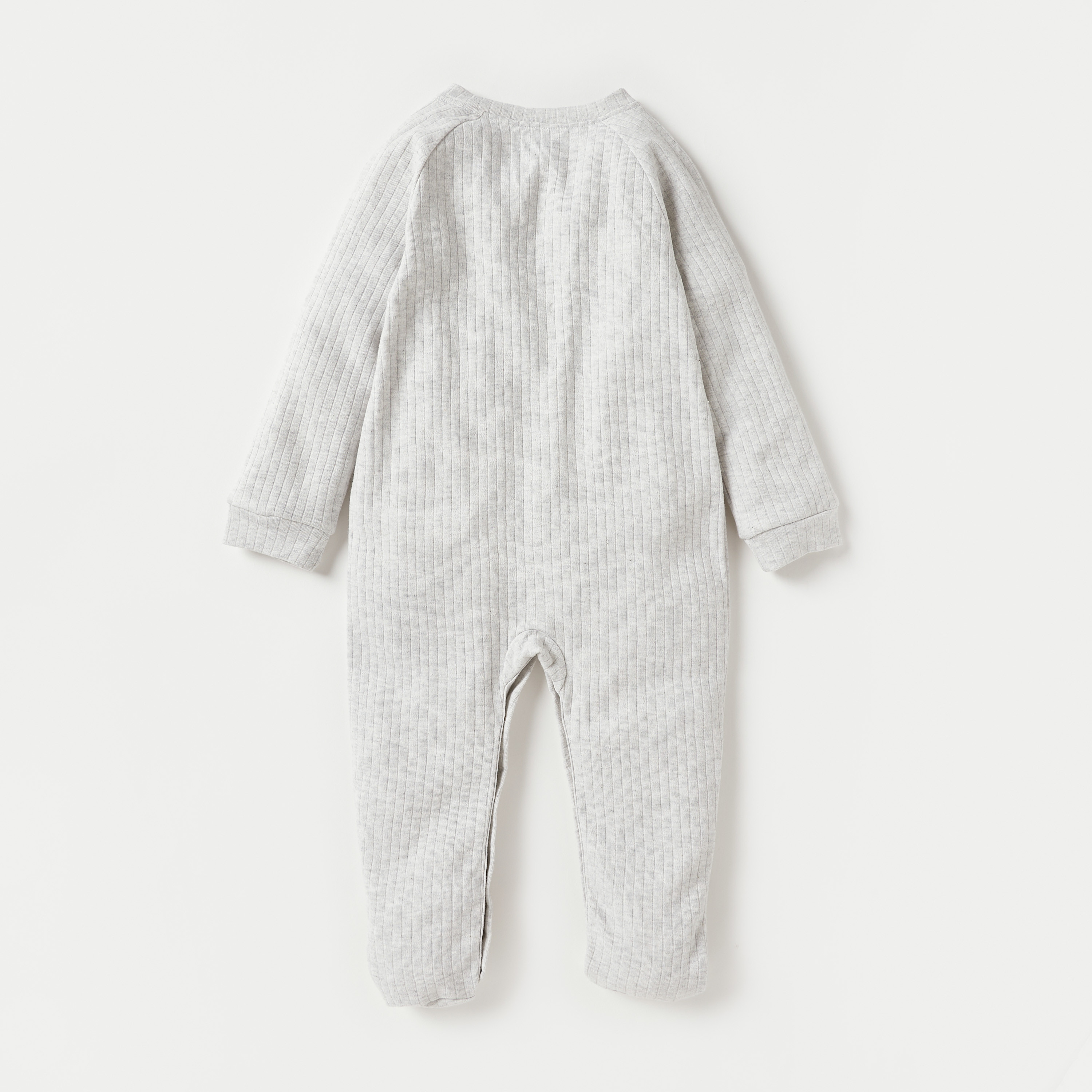 بدلة نوم بأكمام طويلة مُغلقة القدمين بارزة الملمس من جونيورز-baby-boys-clothing-nightwear-sleepsuits-image-2