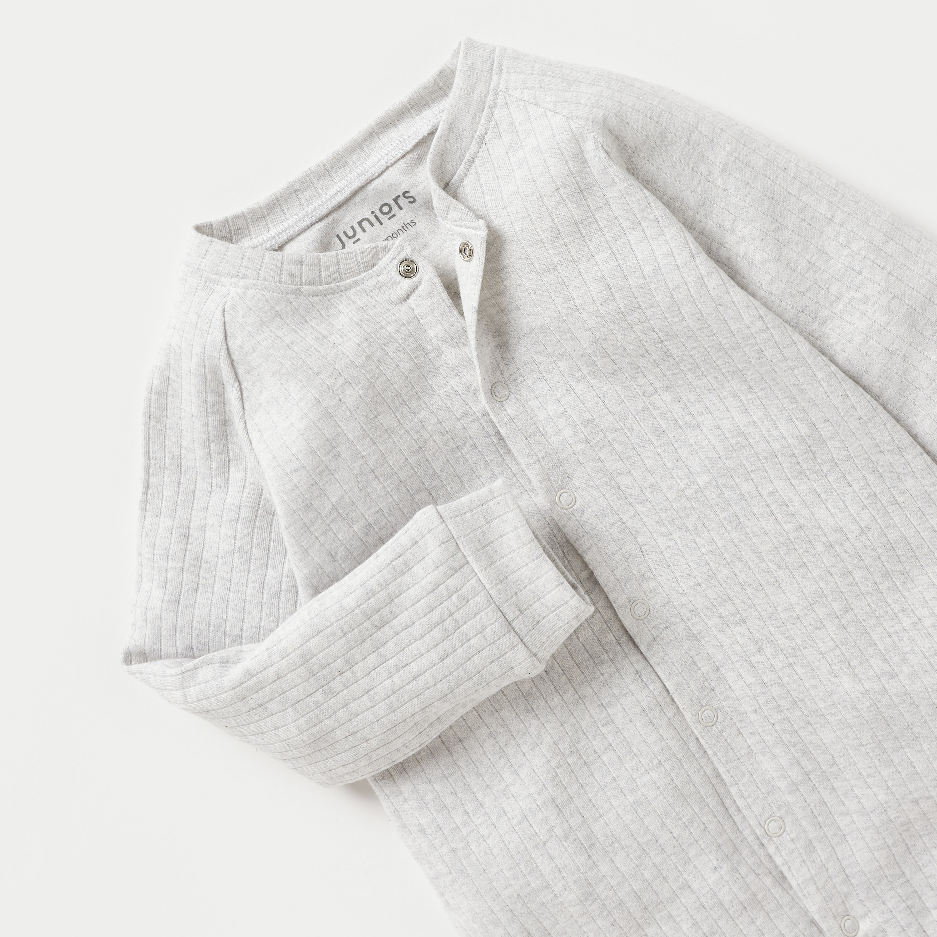 بدلة نوم بأكمام طويلة مُغلقة القدمين بارزة الملمس من جونيورز-baby-boys-clothing-nightwear-sleepsuits-image-3