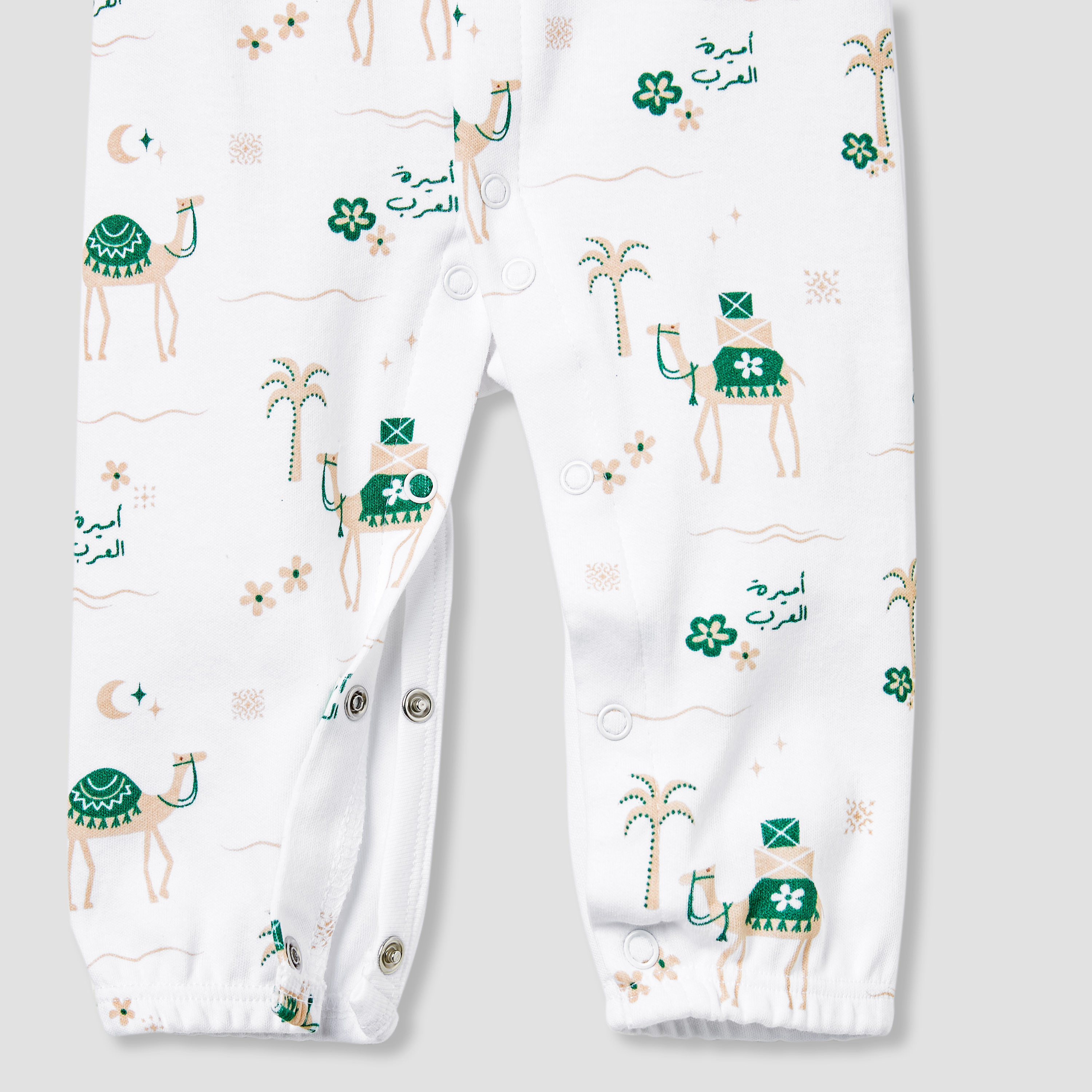 Juniors KSA National Day Print Sleepsuit with Long Sleeves and Bow Detail-baby-girls-clothing-nightwear-sleepsuits-image-4