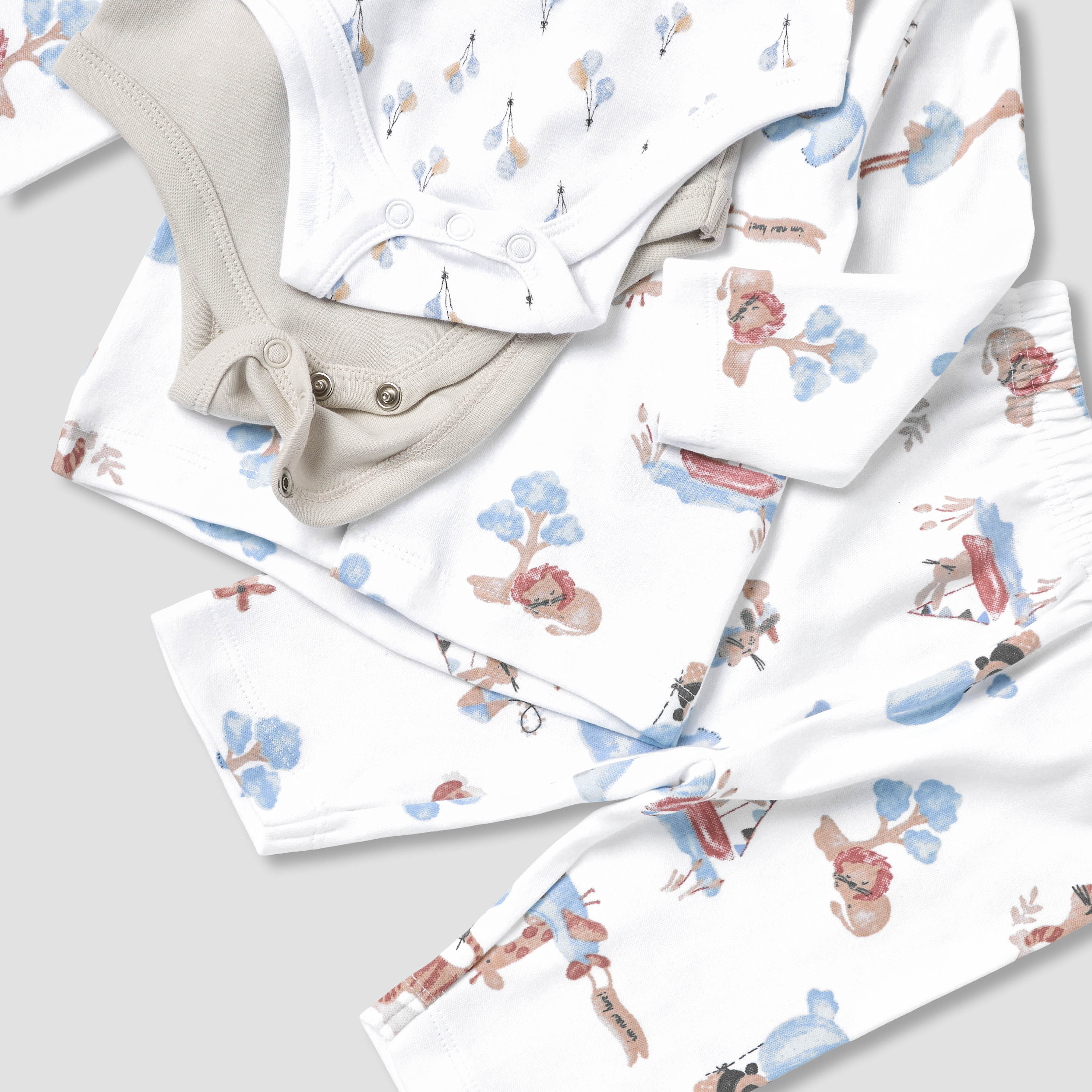 Set of 8 Juniors Clothing Gift Set with Print-baby-boys-clothing-setsandcoords-image-11
