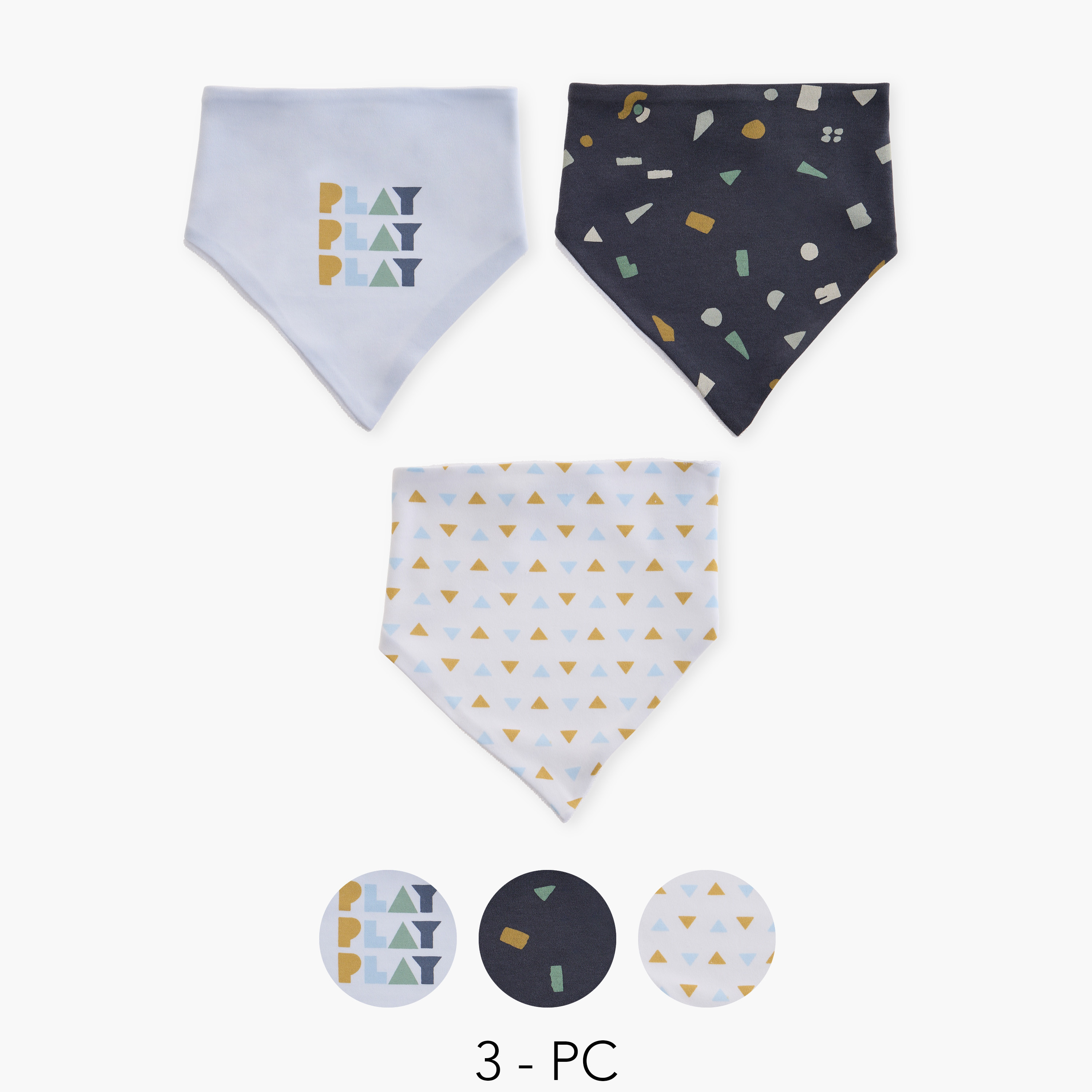 مريلة بطبعات وزر إغلاق من جونيورز - طقم من 3 قطع-baby-feeding-bibs-image-1