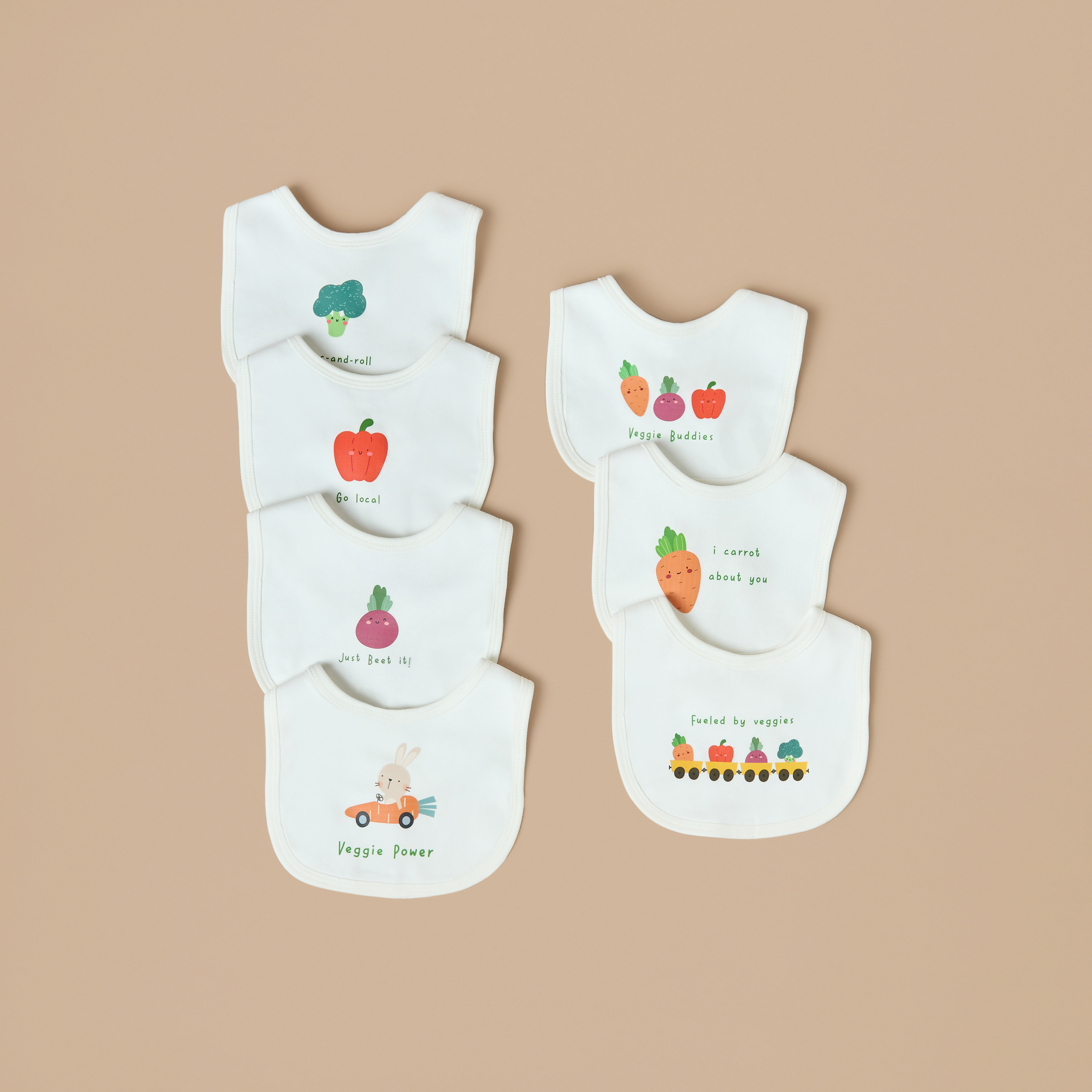 مرايل بطبعات من جونيورز - طقم من 7 قطع-baby-feeding-bibs-image-1