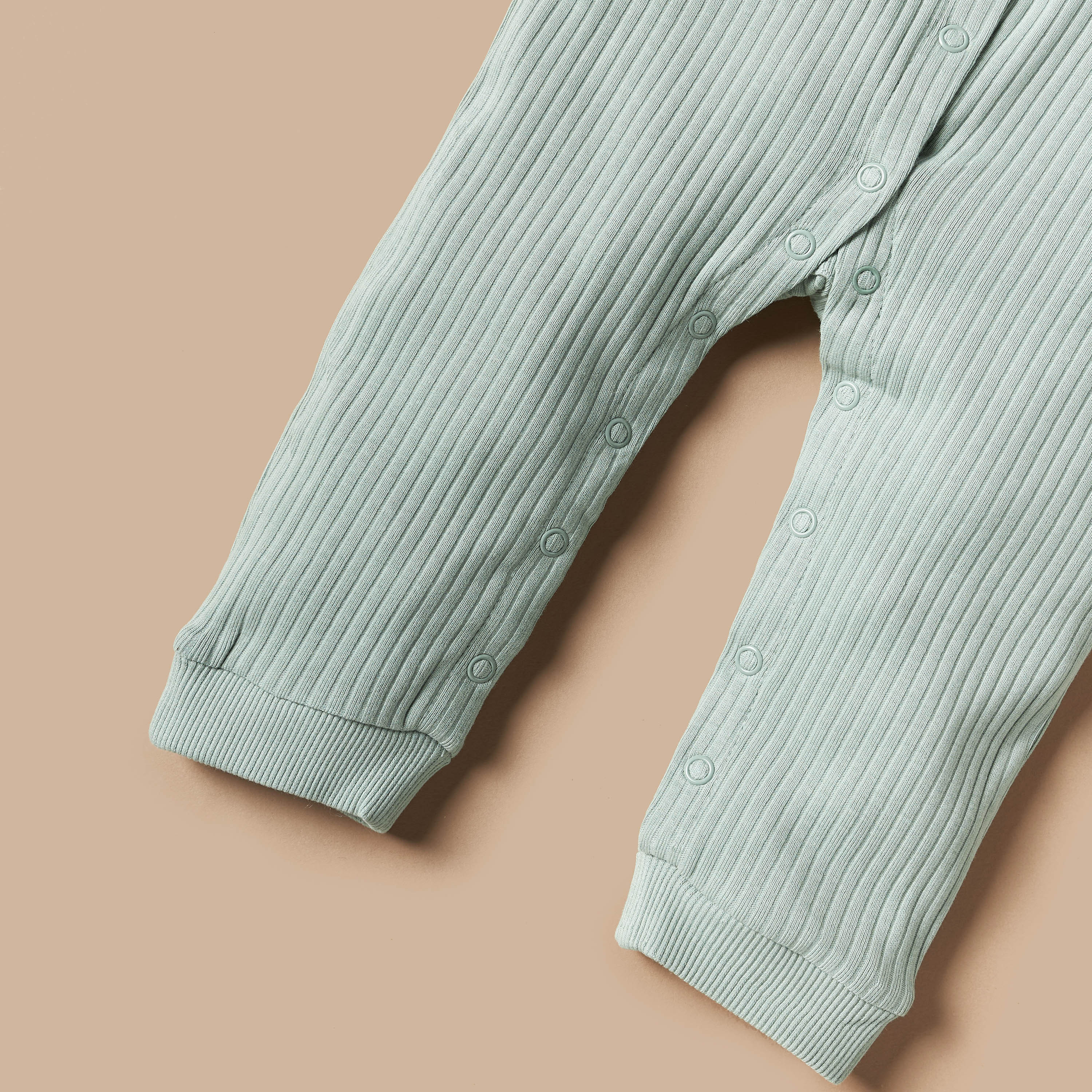 Giggles Textured Long Sleeves Sleepsuit with Button Closure-baby-boys-clothing-nightwear-sleepsuits-image-3