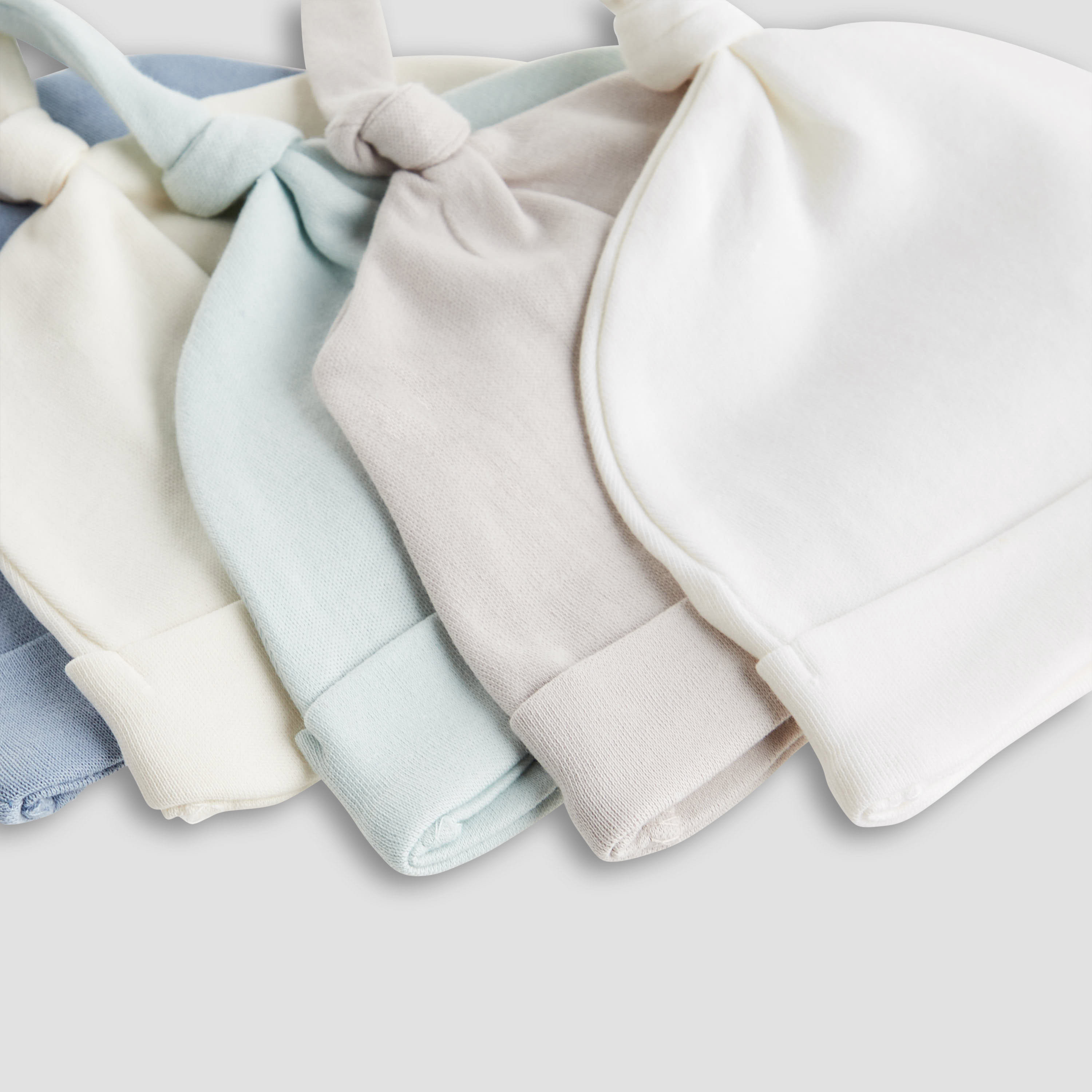 قبعات قطن بتفاصيل عقدة للأولاد من جونيورز - طقم من 5 قطع-baby-boys-accessories-caps-image-1