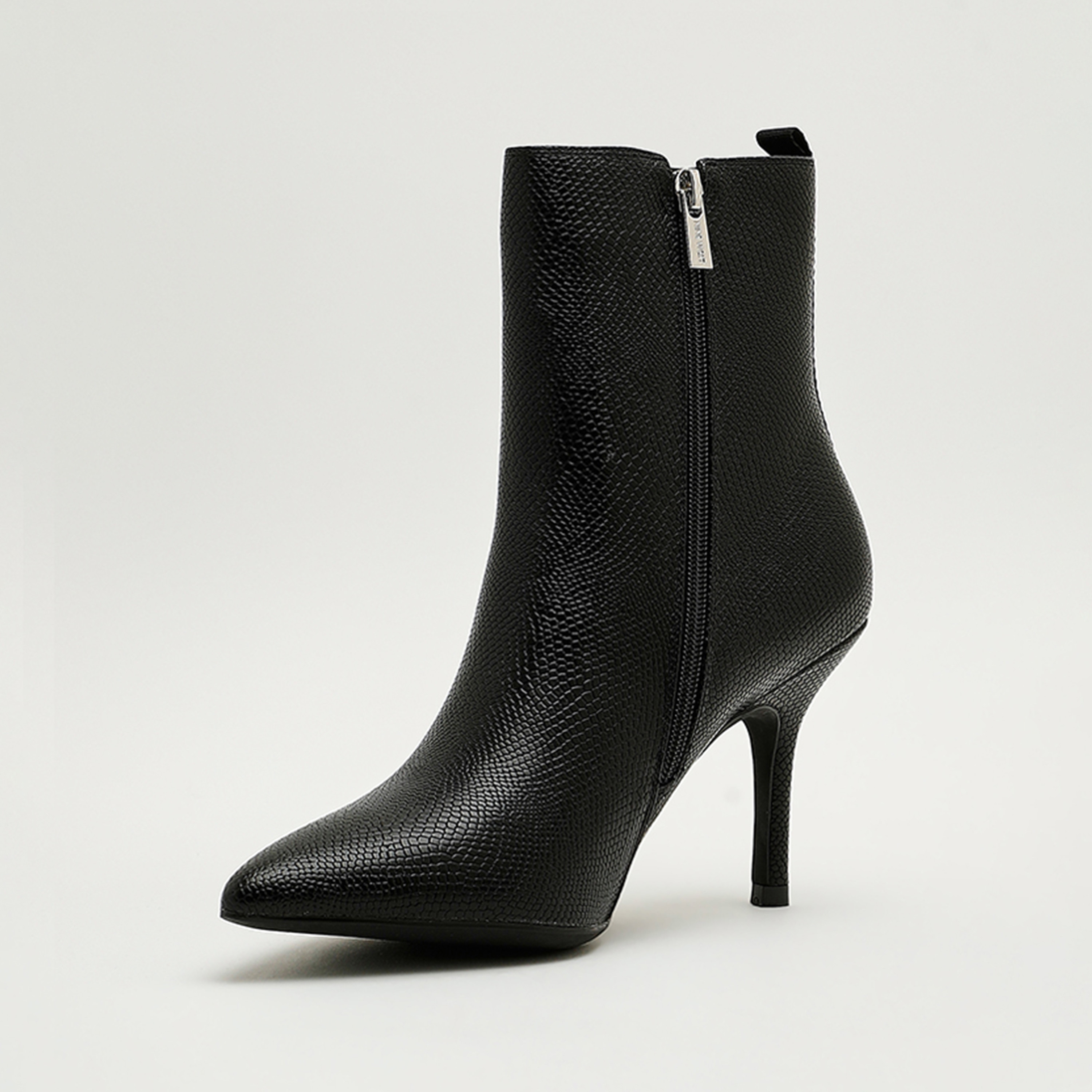 حذاء نسائي من ناين ويست بكعب ستيليتو ومقدمة مدببة مع الرقبة العالية | PENNA3-women-shoes-boots-image-2