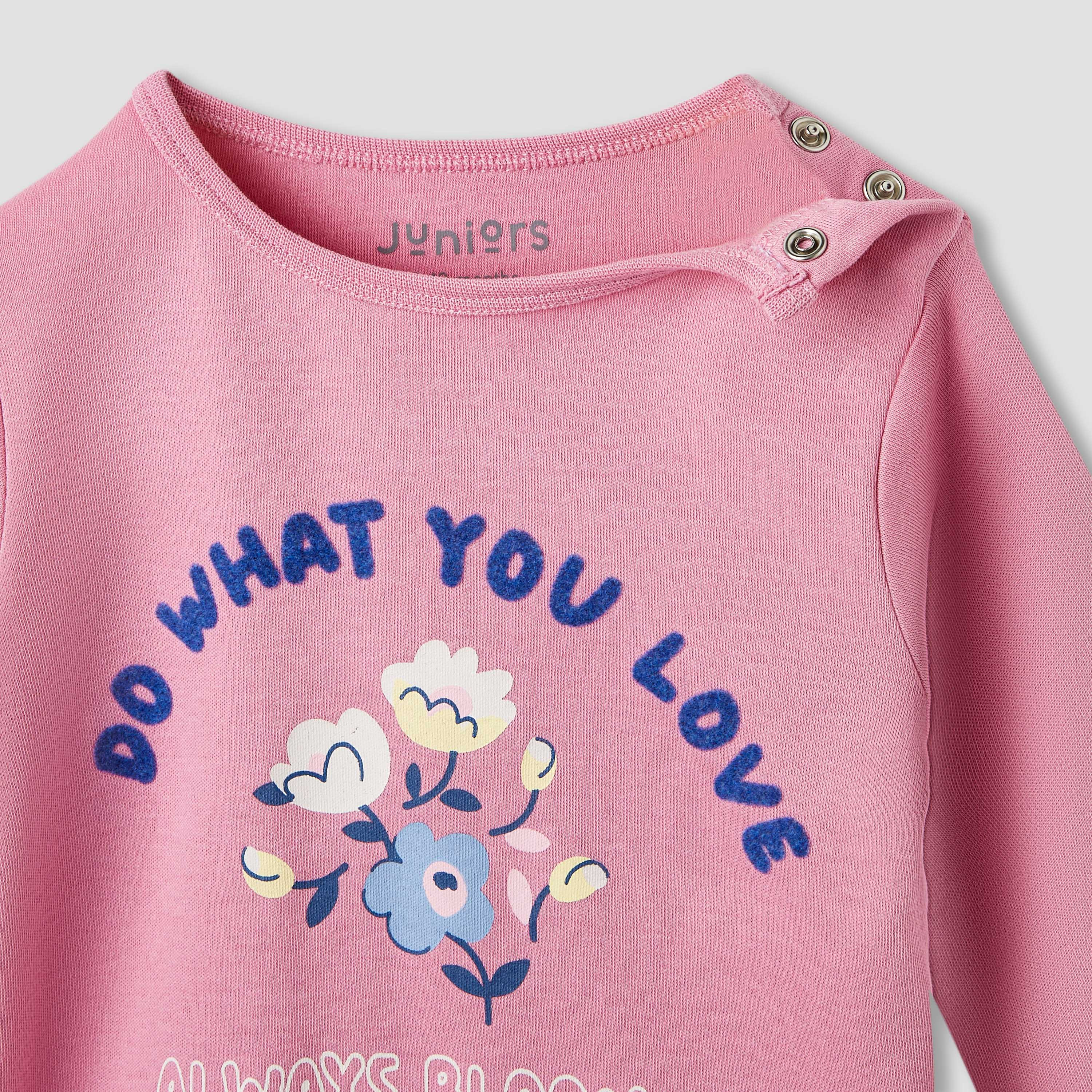 بنطلون بيجاما وتيشيرت بطبعات من جونيورز - طقم من 3 قطع-baby-girls-clothing-nightwear-pyjamasets-image-10