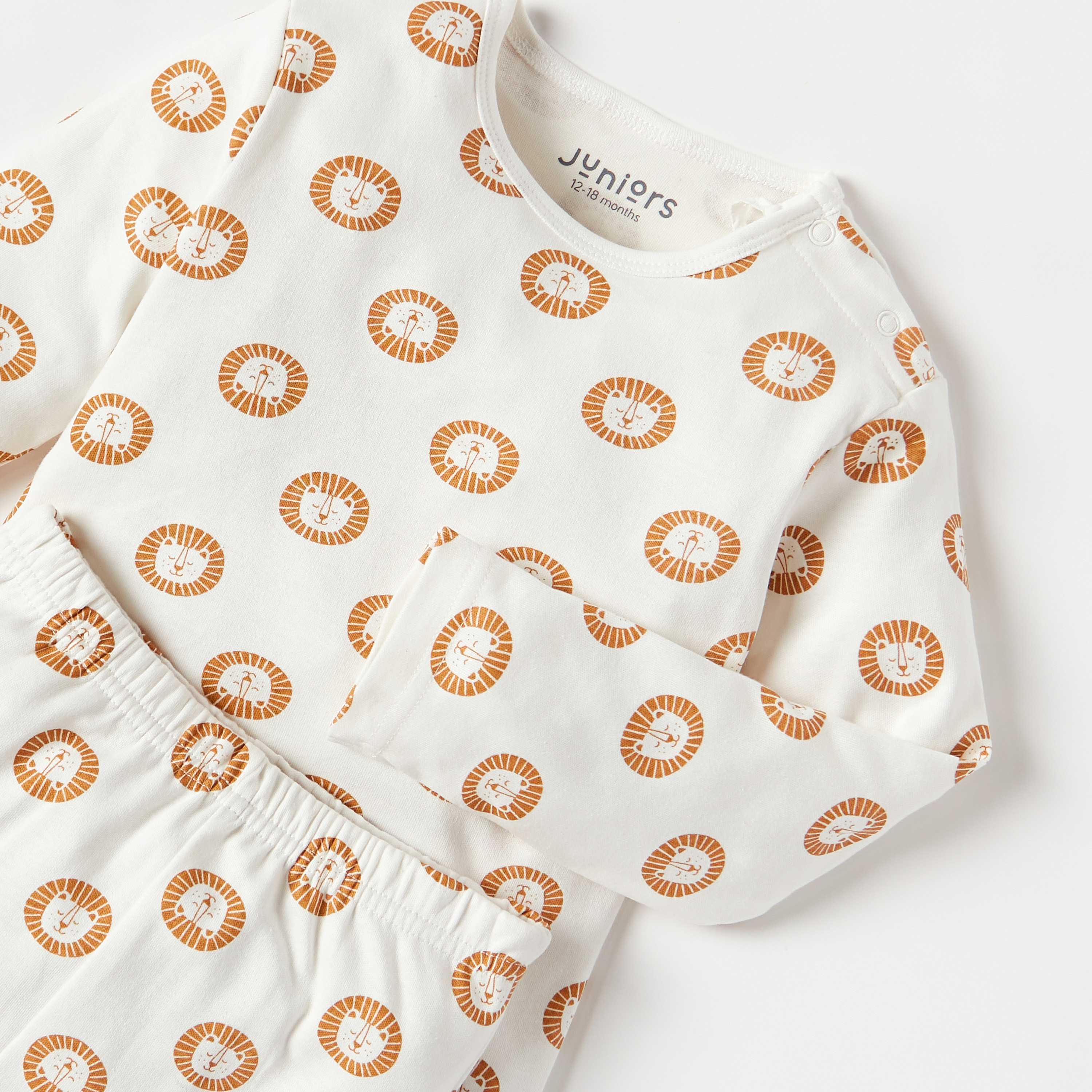 طقم بنطلون بيجاما وتيشيرت بأكمام طويلة وطبعات من جونيورز-baby-boys-clothing-nightwear-pyjamasets-image-4