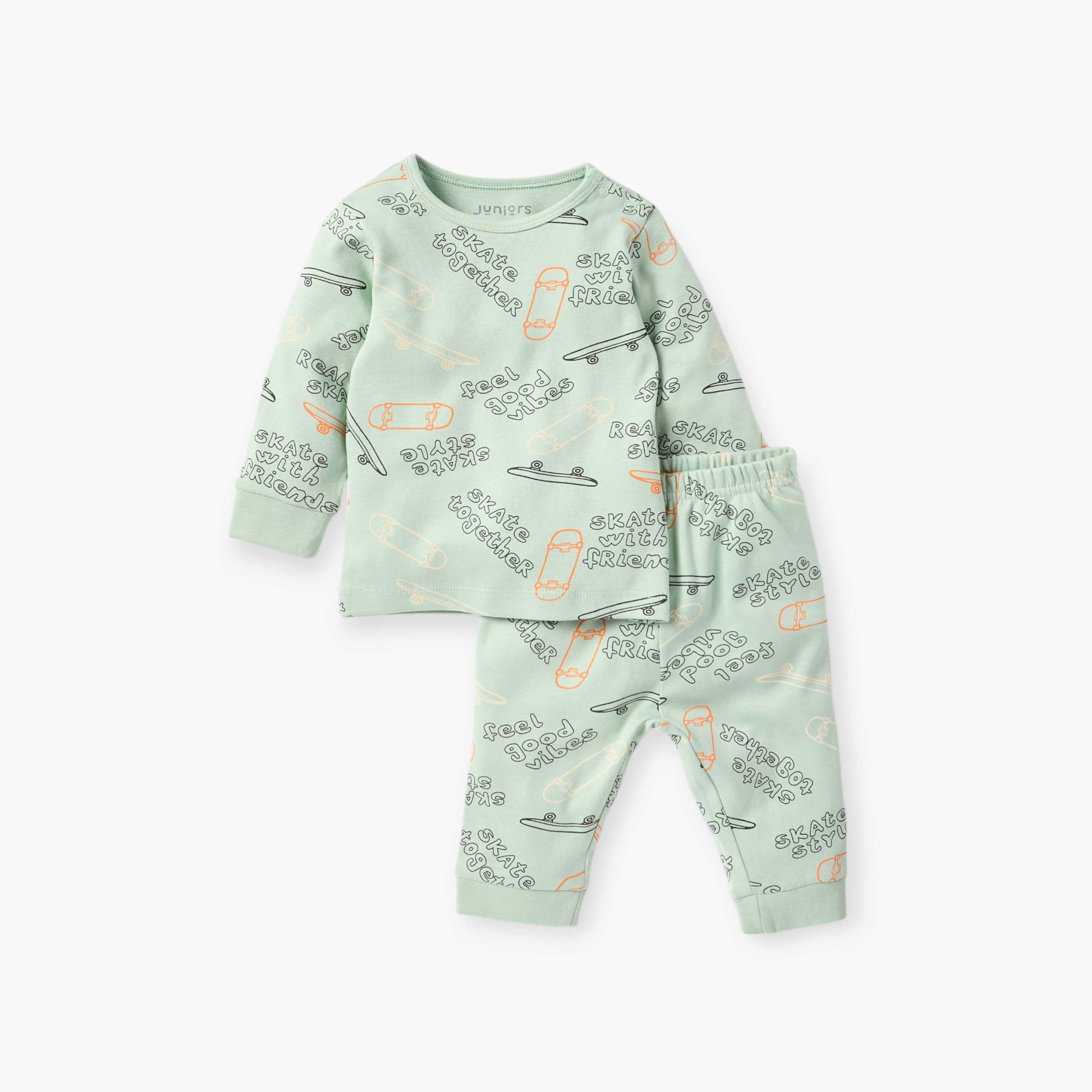 طقم بنطلون بيجاما وتيشيرت بطبعات من جونيورز-baby-boys-clothing-nightwear-pyjamasets-image-1