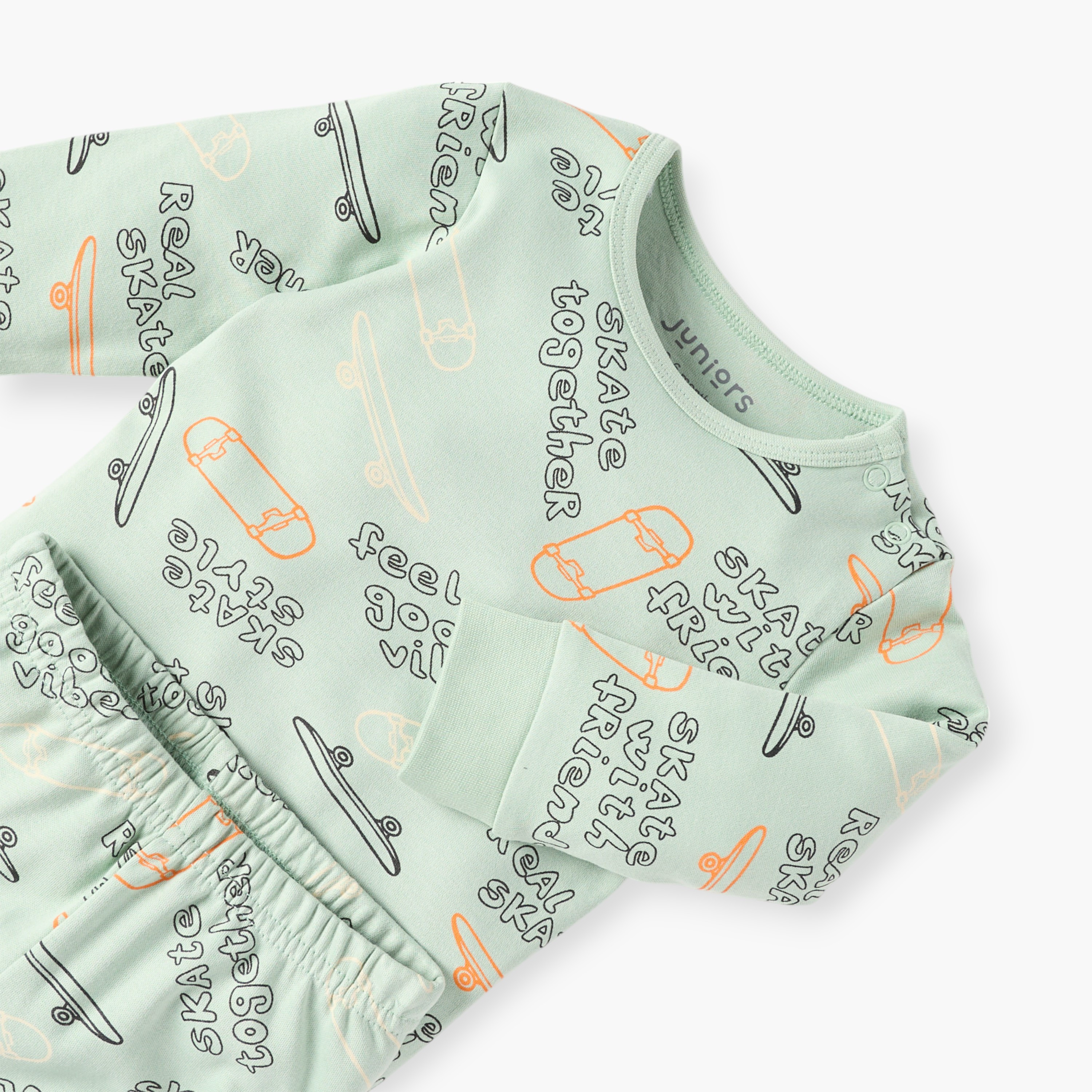 طقم بنطلون بيجاما وتيشيرت بطبعات من جونيورز-baby-boys-clothing-nightwear-pyjamasets-image-4