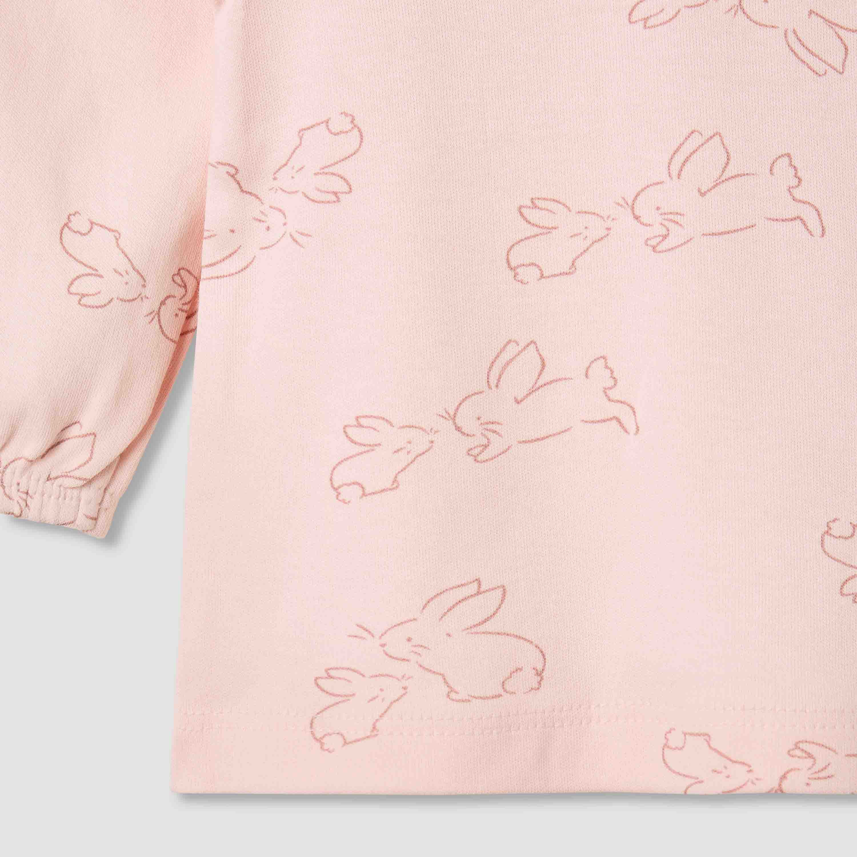 طقم تيشيرت بأكمام طويلة وبنطلون بيجاما بطبعات زهرية من جونيورز-baby-girls-clothing-nightwear-pyjamasets-image-5