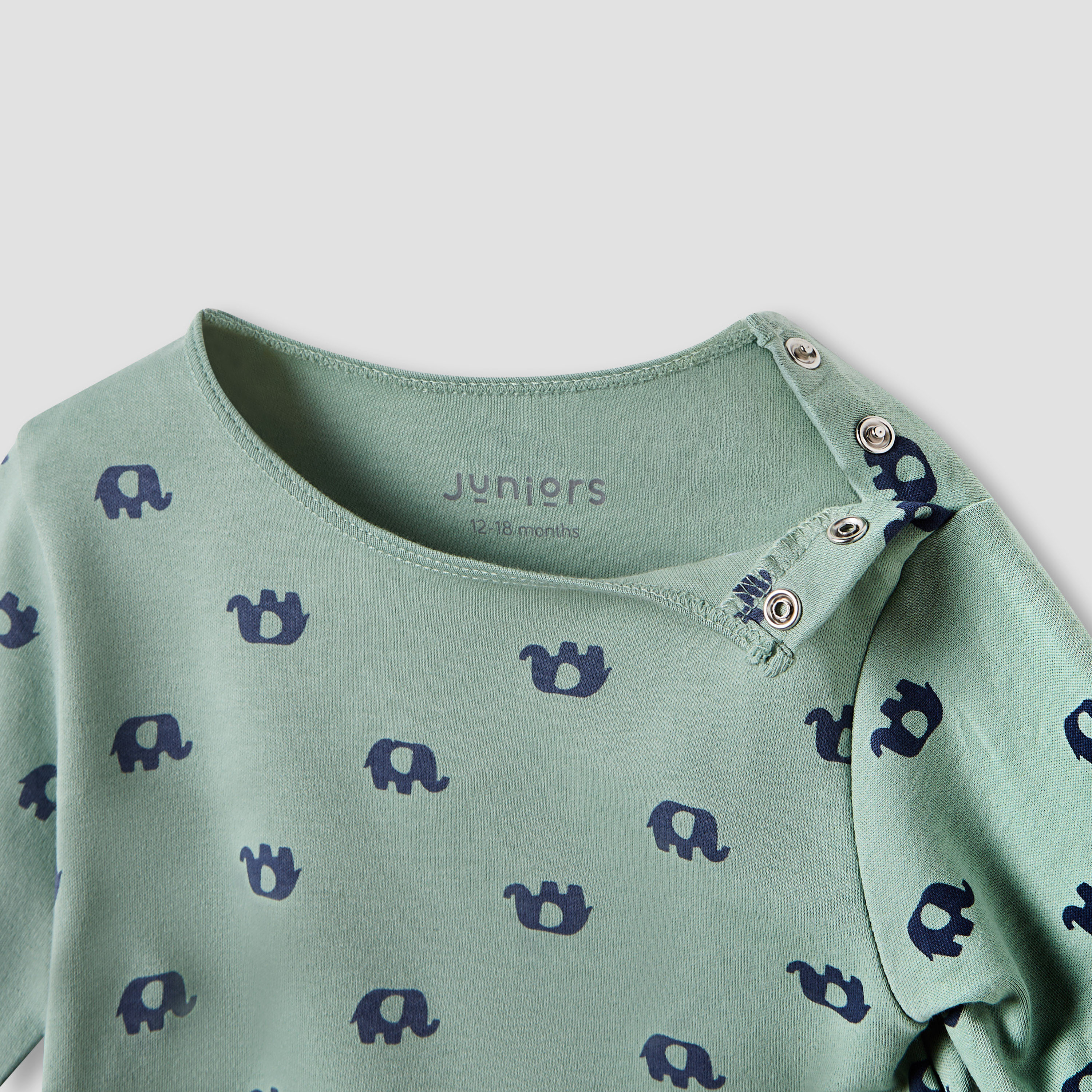 طقم بنطلون بيجاما وتيشيرت بأكمام طويلة وطبعات زرافة من جونيورز-baby-boys-clothing-nightwear-pyjamasets-image-4