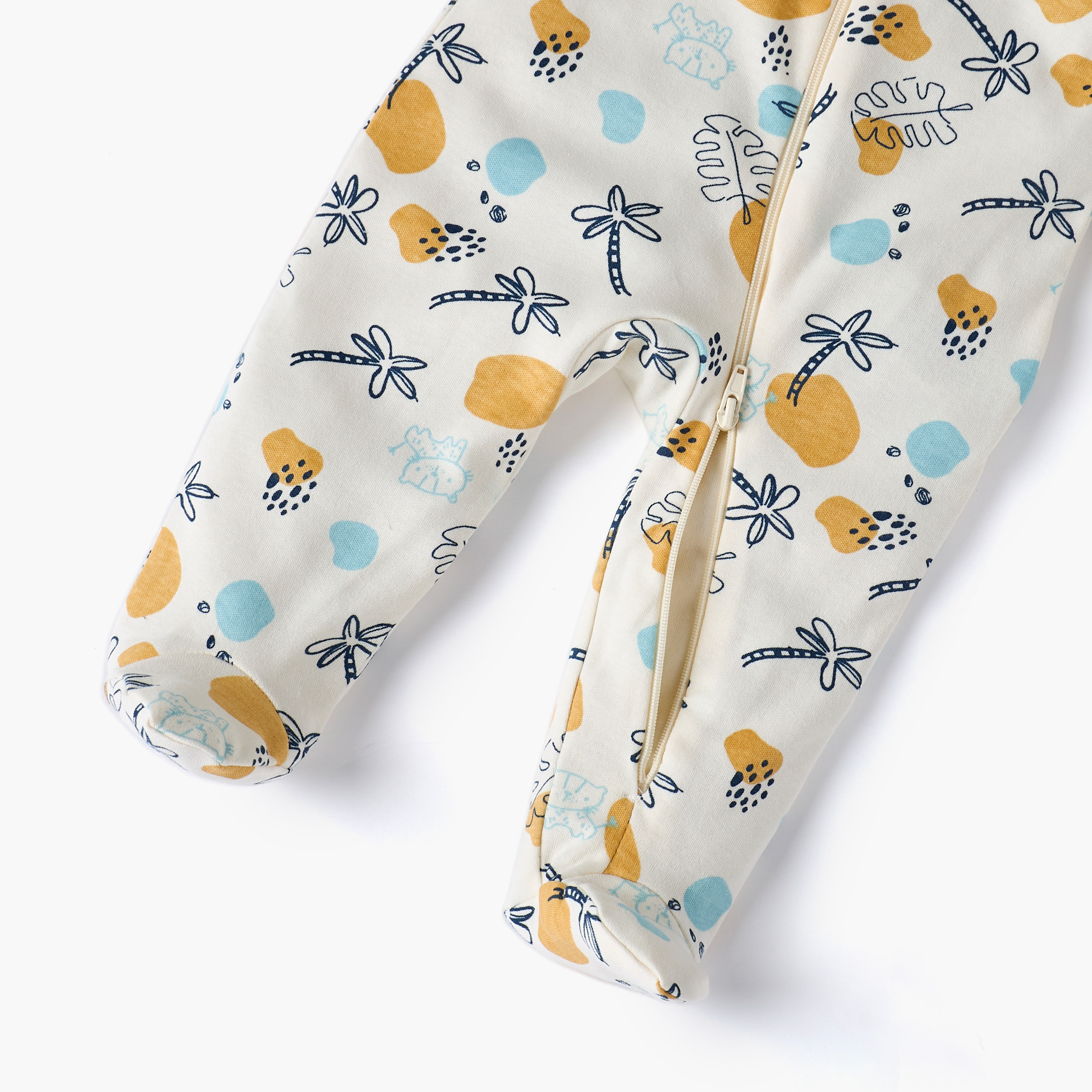 Juniors Printed Sleepsuit with Long Sleeves and Zip Closure-baby-girls-clothing-nightwear-sleepsuits-image-5